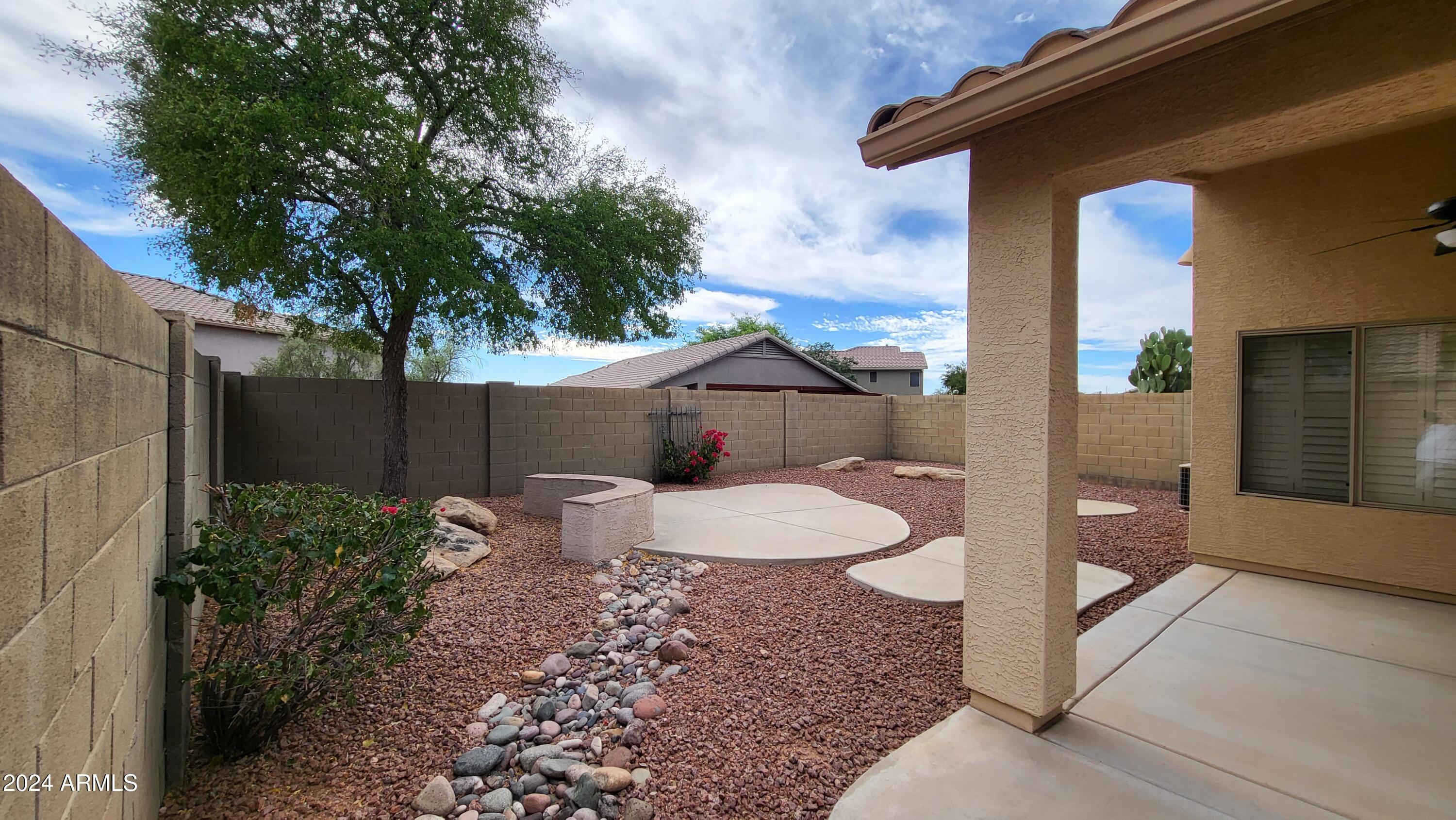 3347 W STEINBECK Drive