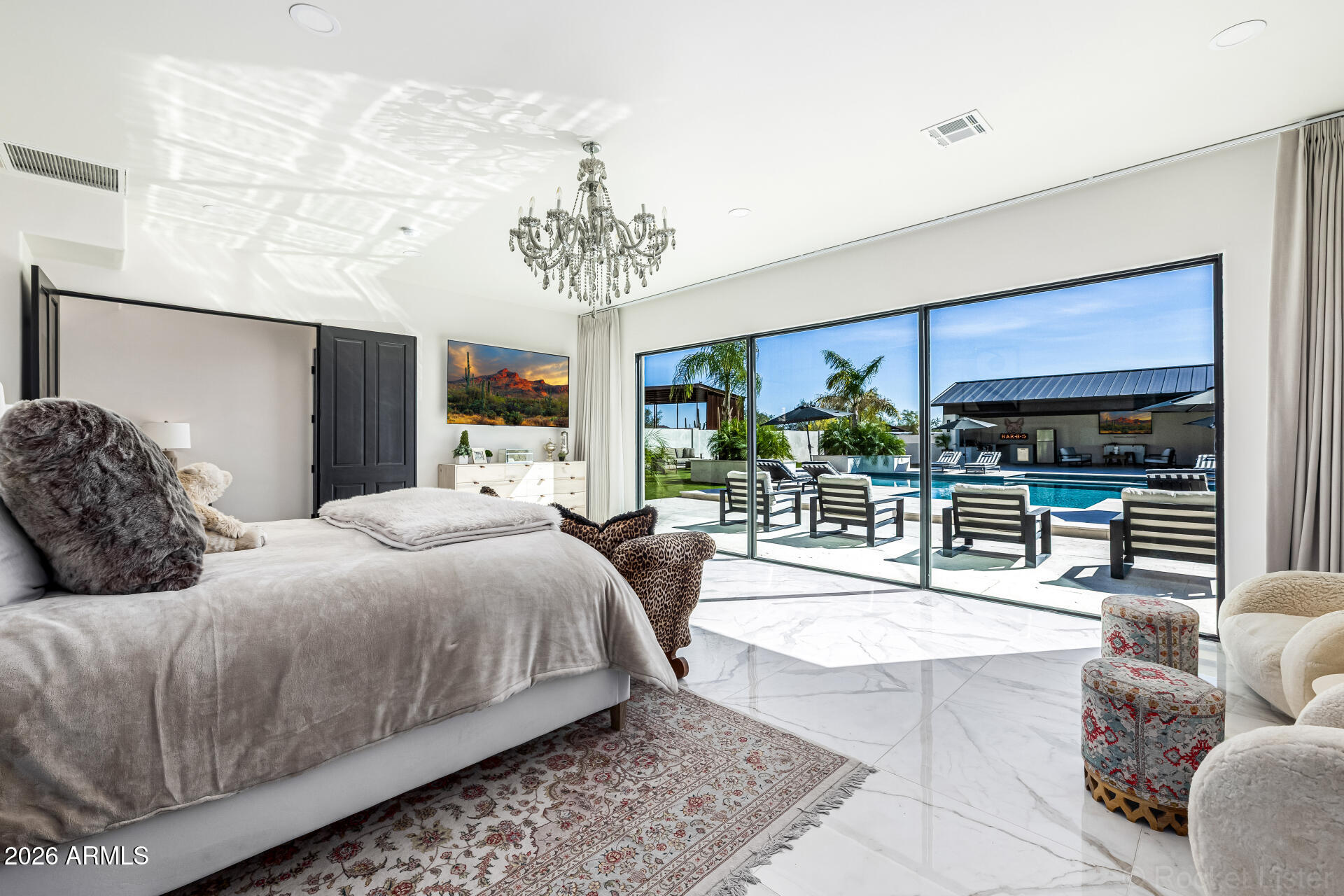 S25 T1N R8E - Residential