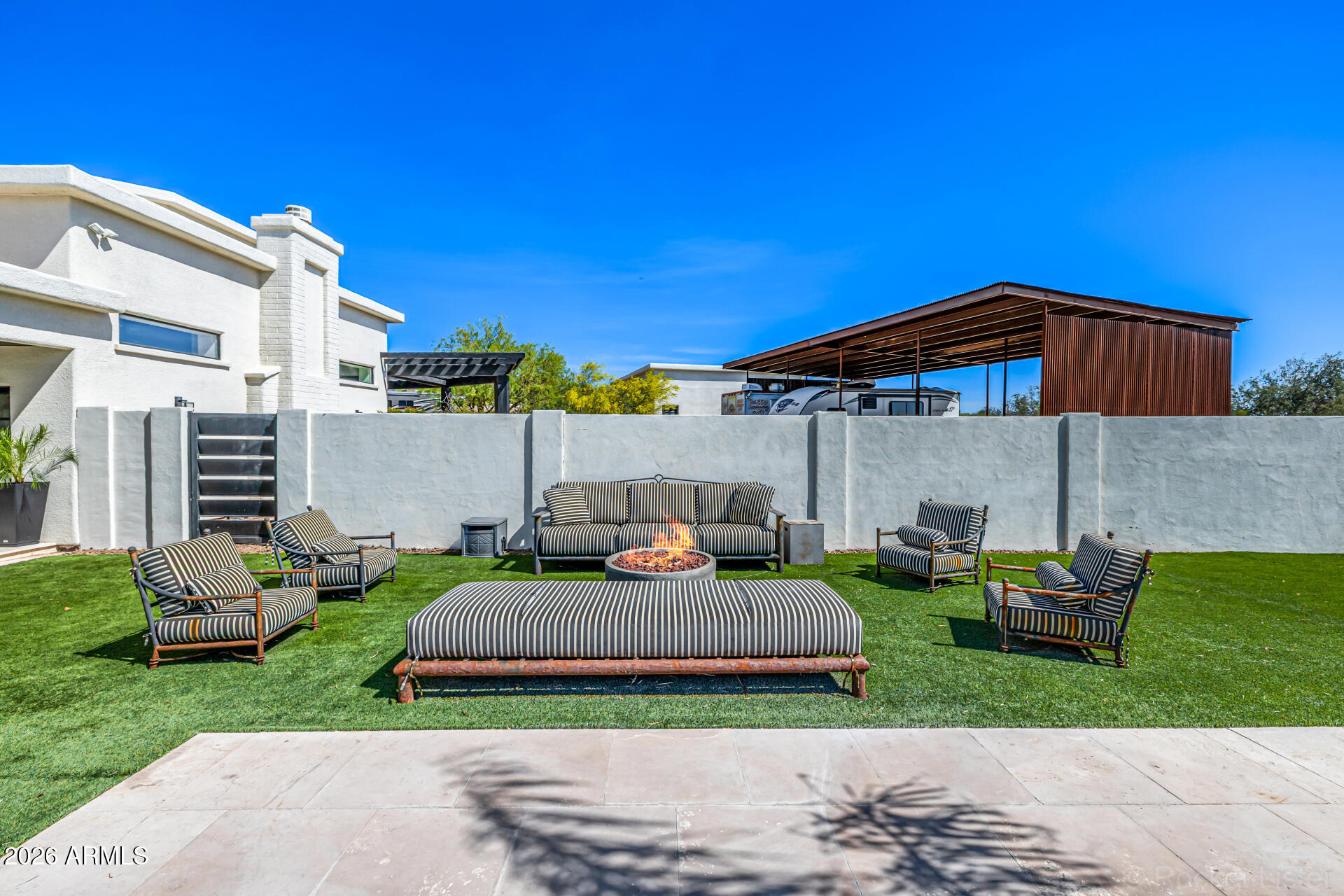 S25 T1N R8E - Residential