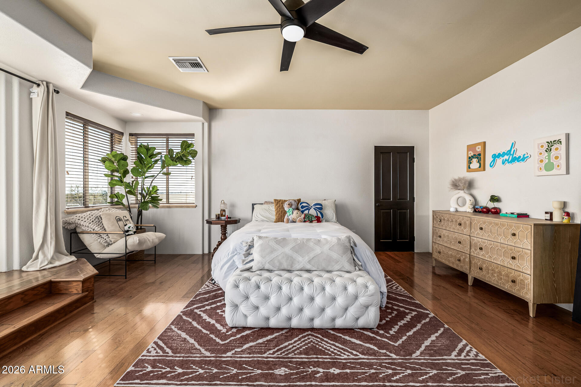 S25 T1N R8E - Residential