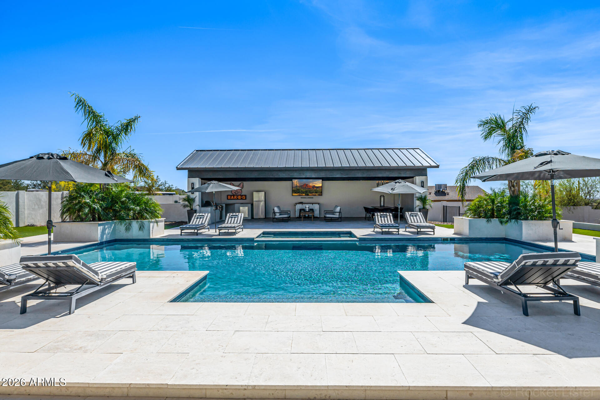 S25 T1N R8E - Residential