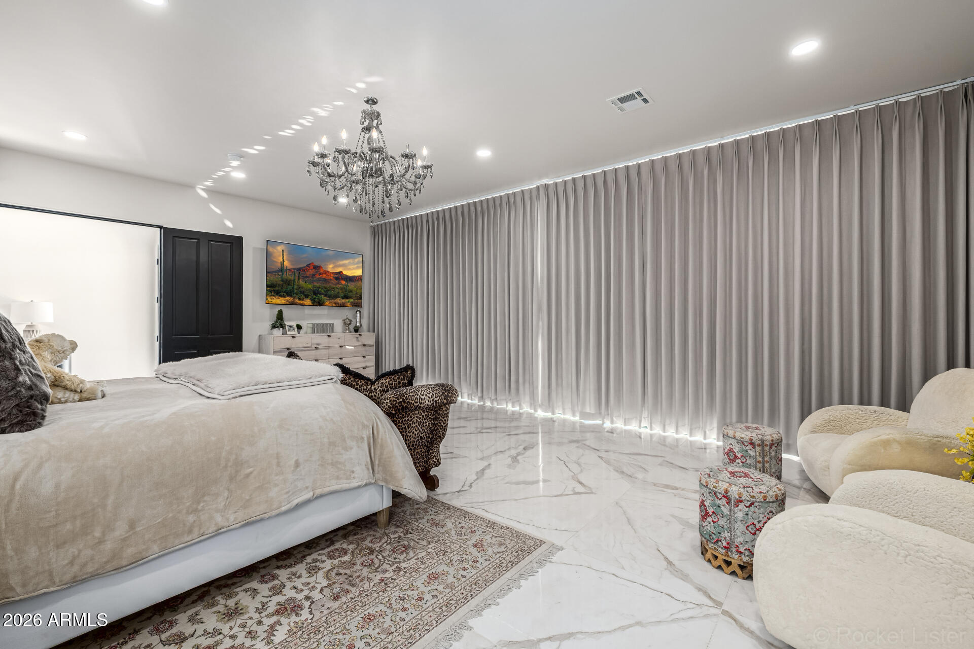 S25 T1N R8E - Residential