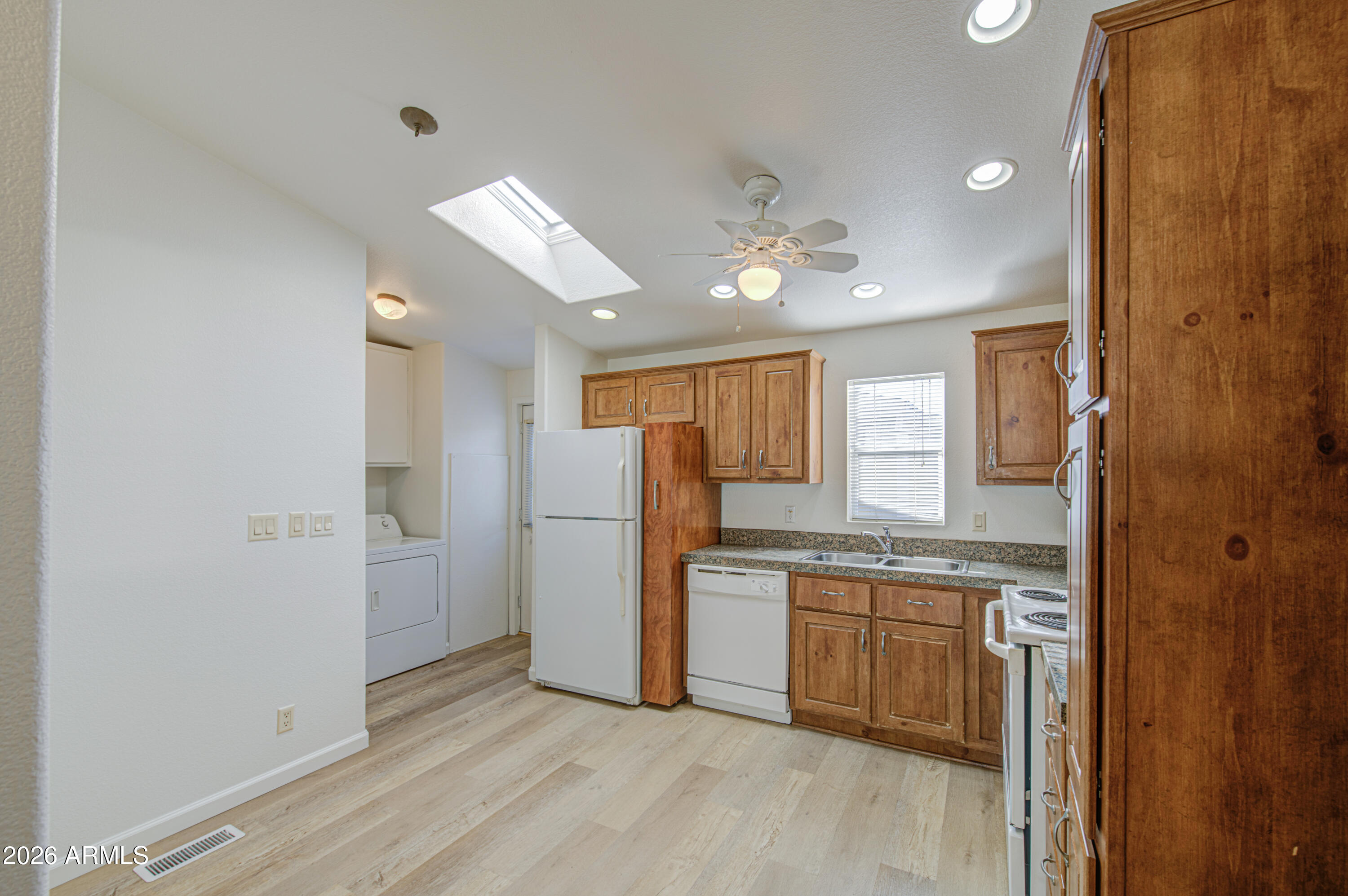 17506 W Van Buren Street 275