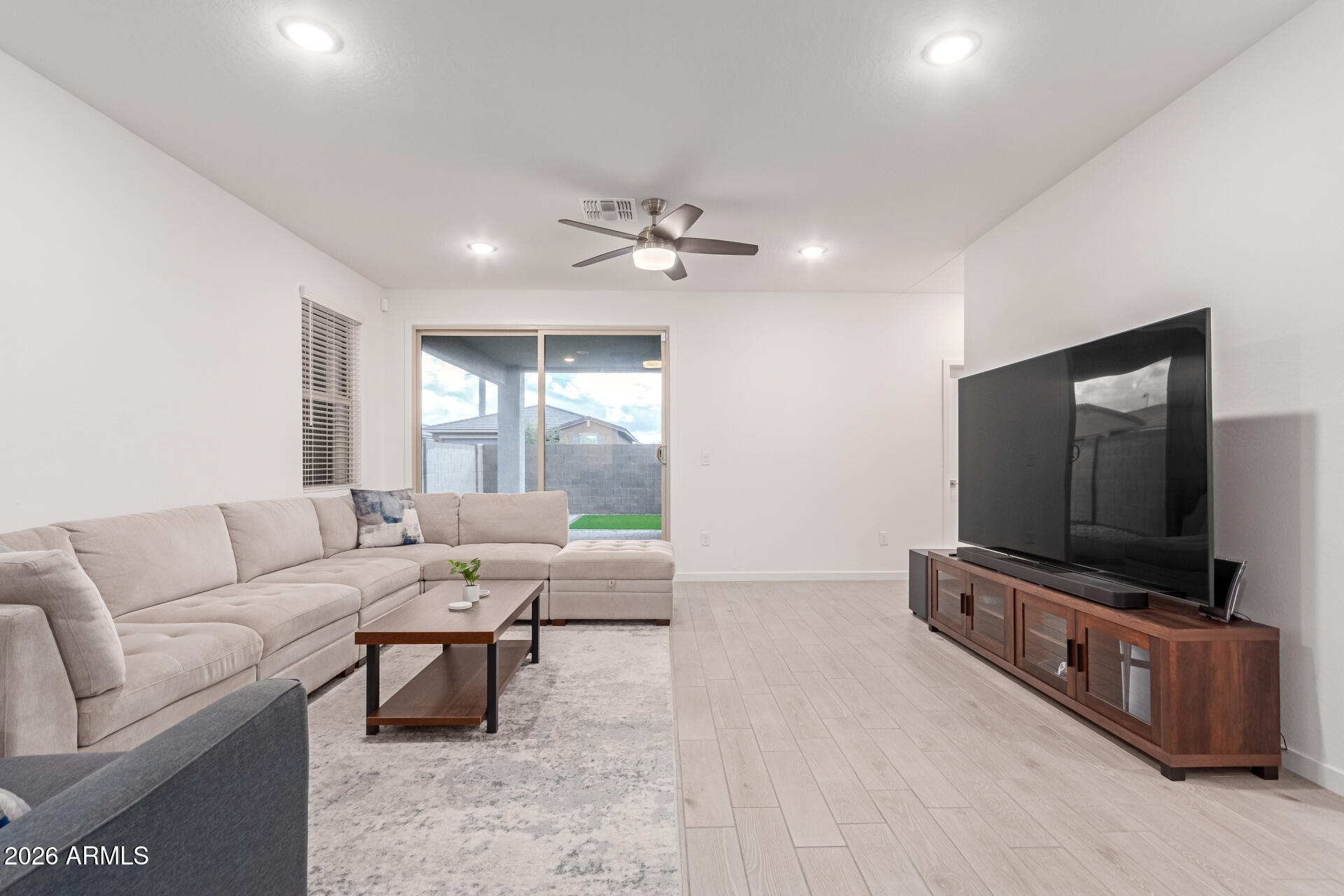 21105 N BLUE AGAVE Drive