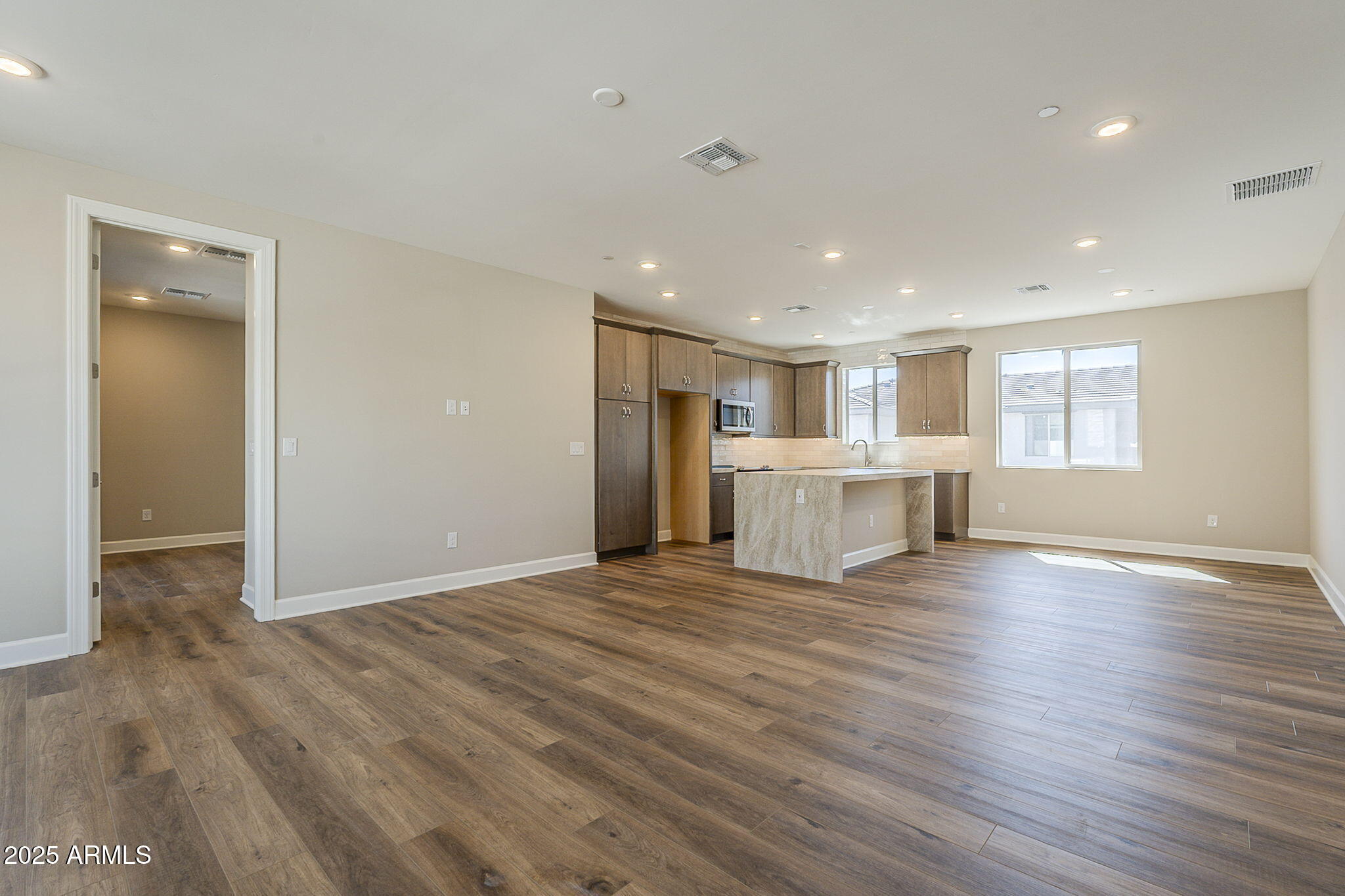 2121 W Sonoran Desert Drive 21