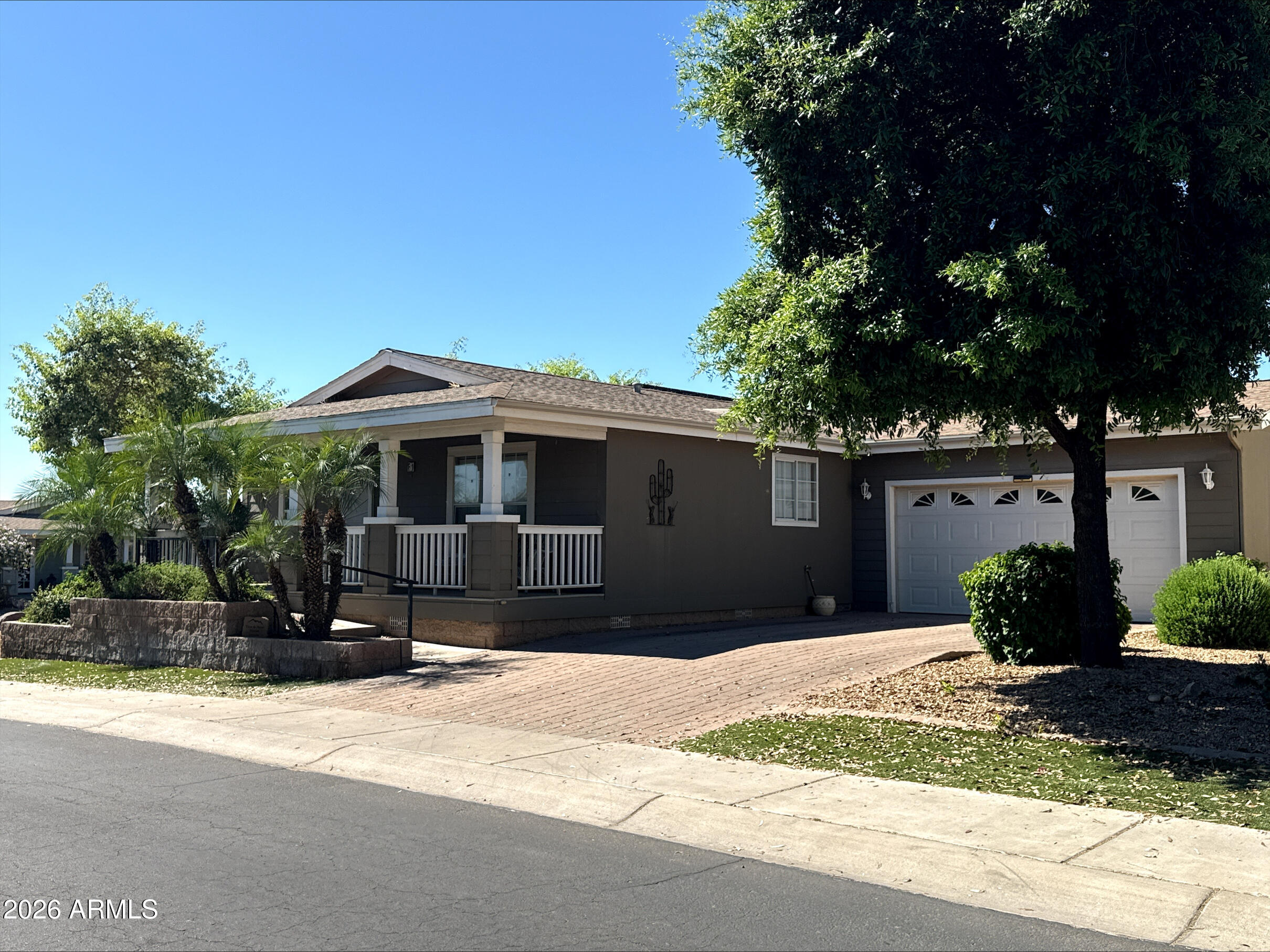 11201 N EL MIRAGE Road F1