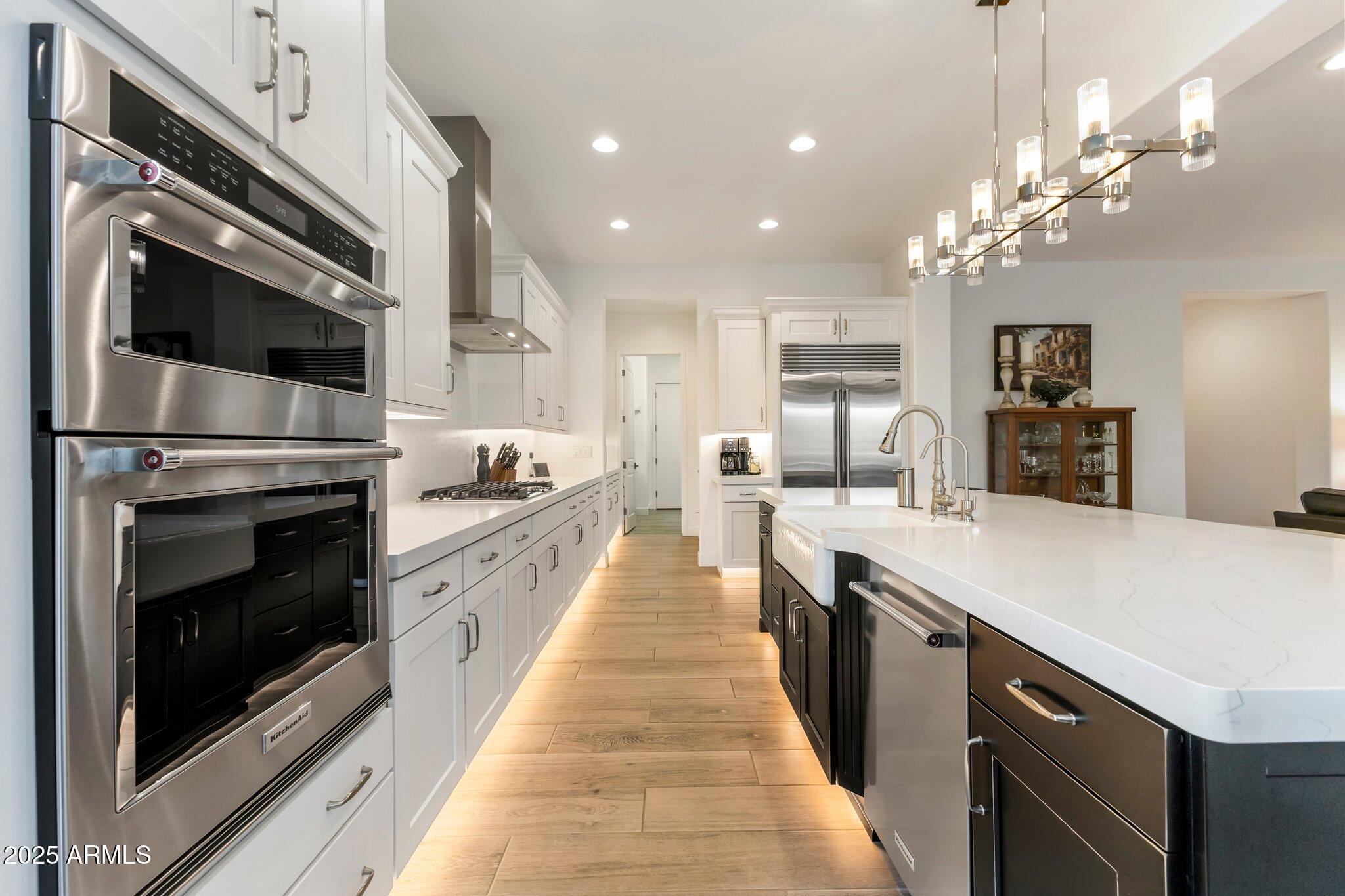 5931 E SIERRA MORENA Street