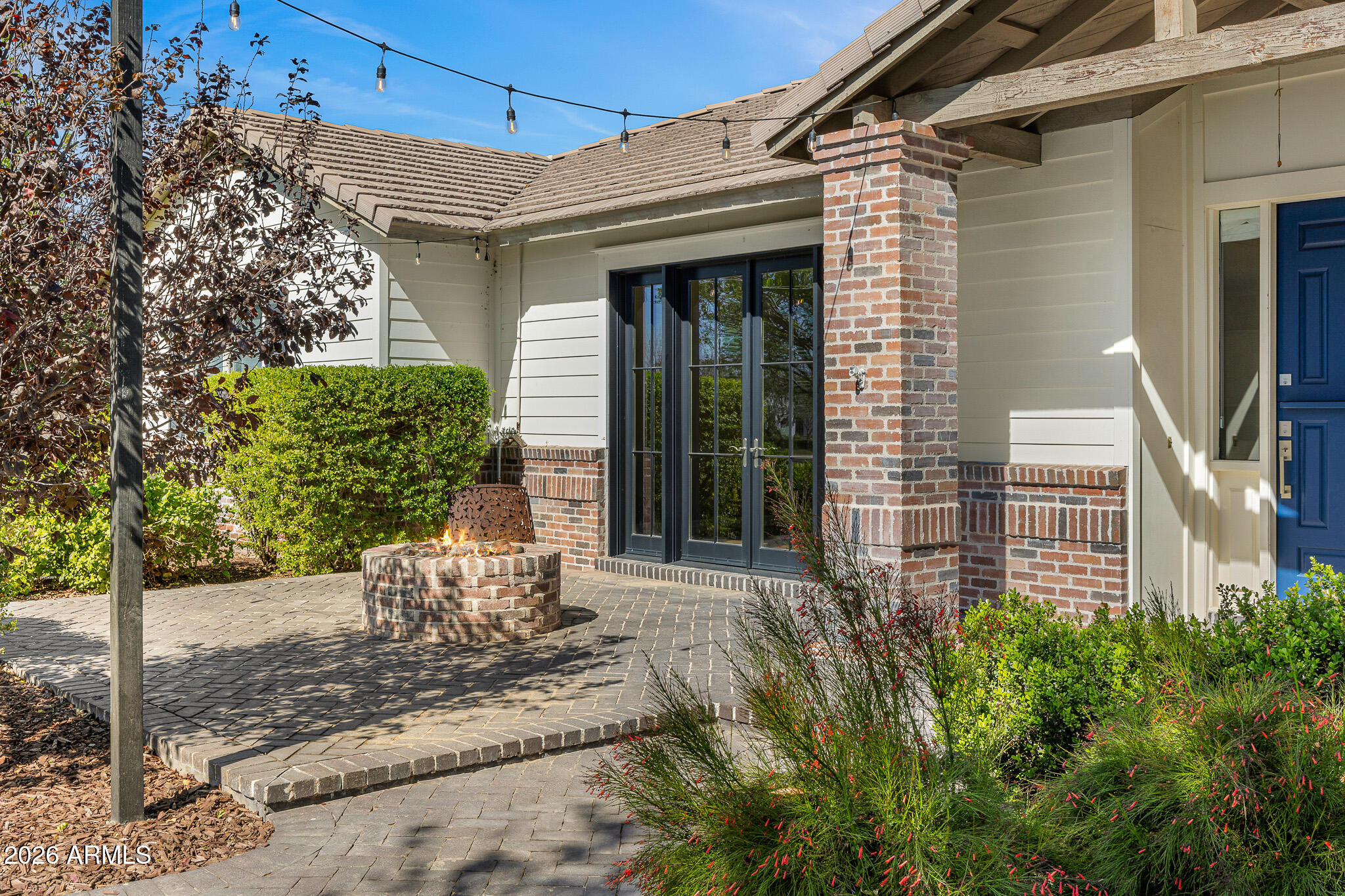 6022 E CALLE ROSA --