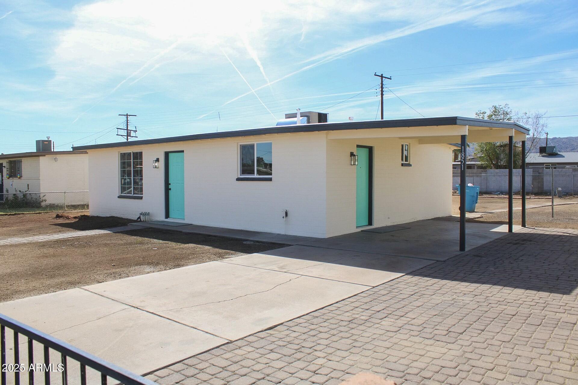 1851 E PLEASANT Lane