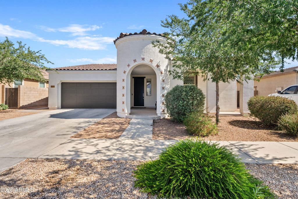 Photo of 22542 E Camina Plata, Queen Creek, AZ 85142 (MLS # 6975780)