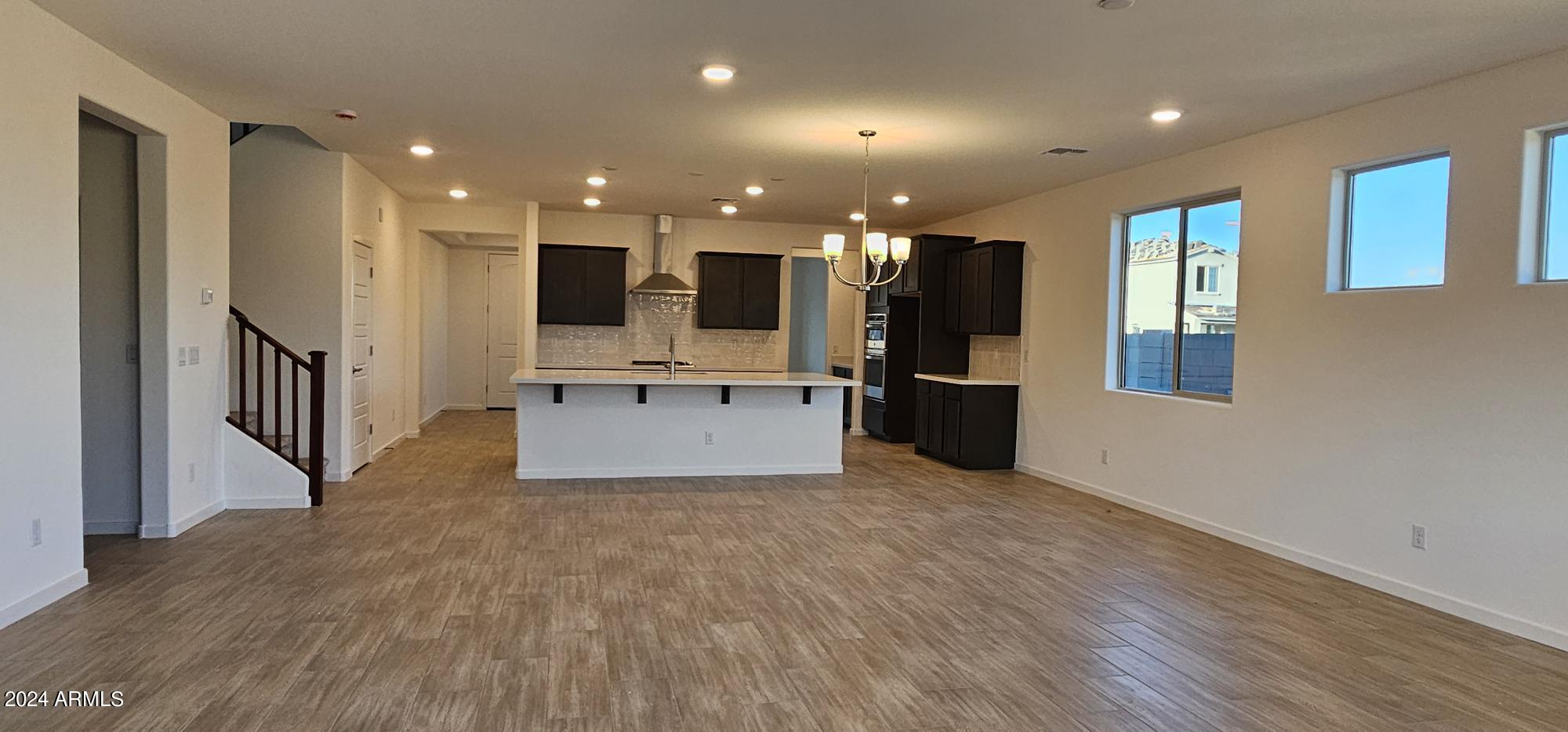 19201 W MISSOURI Avenue