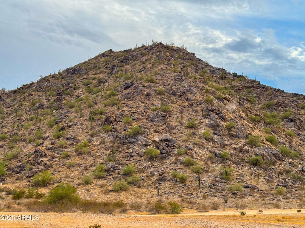 Photo of 0 W Peters &amp; Nall #-, Maricopa, AZ 85139 (MLS # 6922160)