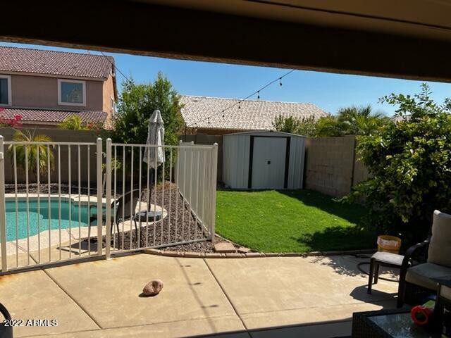 17219 W Hilton Avenue