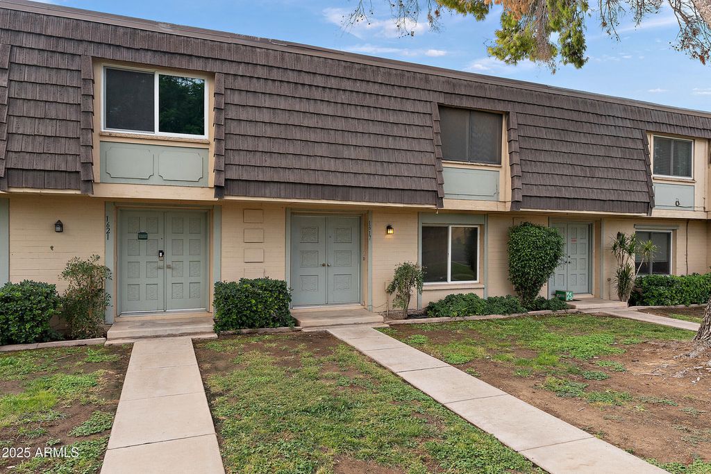 Photo of 1617 E Southern Avenue, Tempe, AZ 85282 (MLS # 6931896)