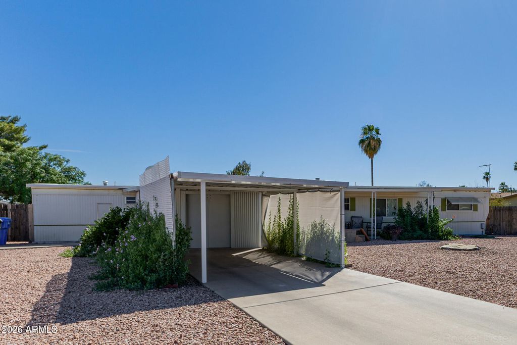 Photo of 18018 N 2nd Place, Phoenix, AZ 85022 (MLS # 7001036)