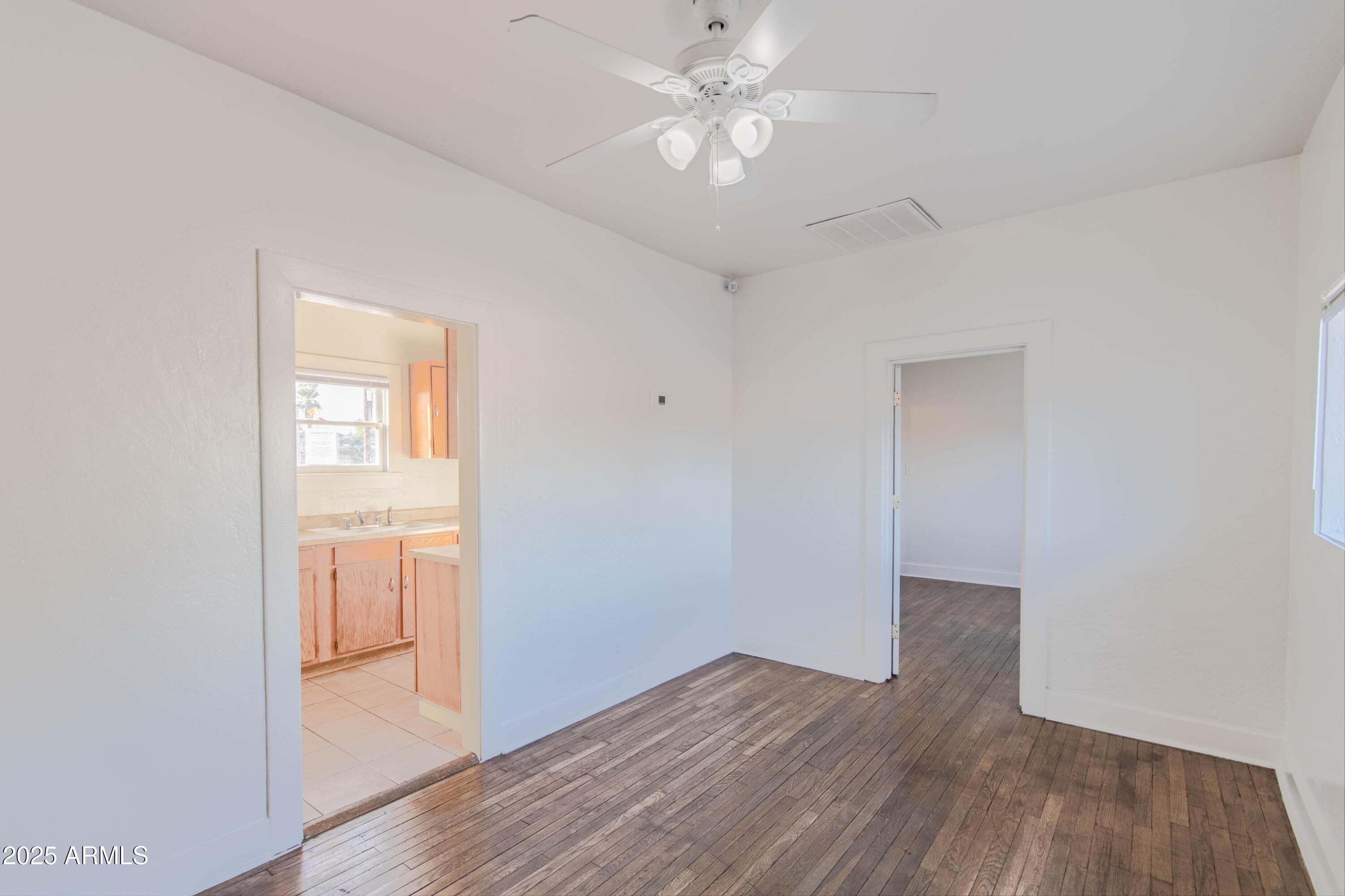 2032 W Adams Street Unit 3