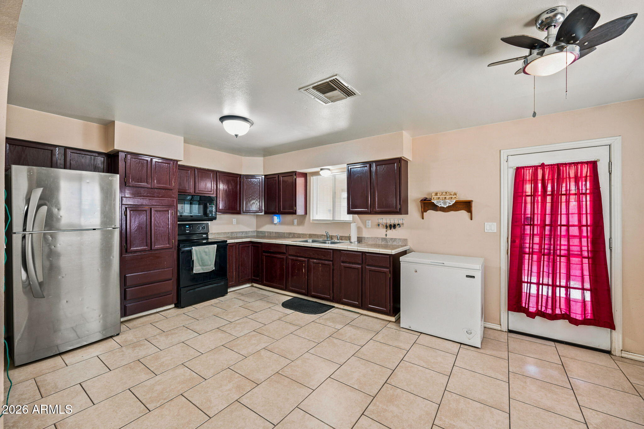 727 W 13TH Street