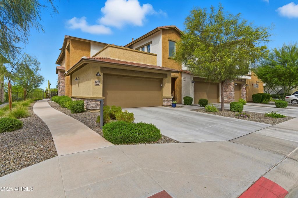 Photo of 5100 E Rancho Paloma Drive E #2040, Cave Creek, AZ 85331 (MLS # 6934895)