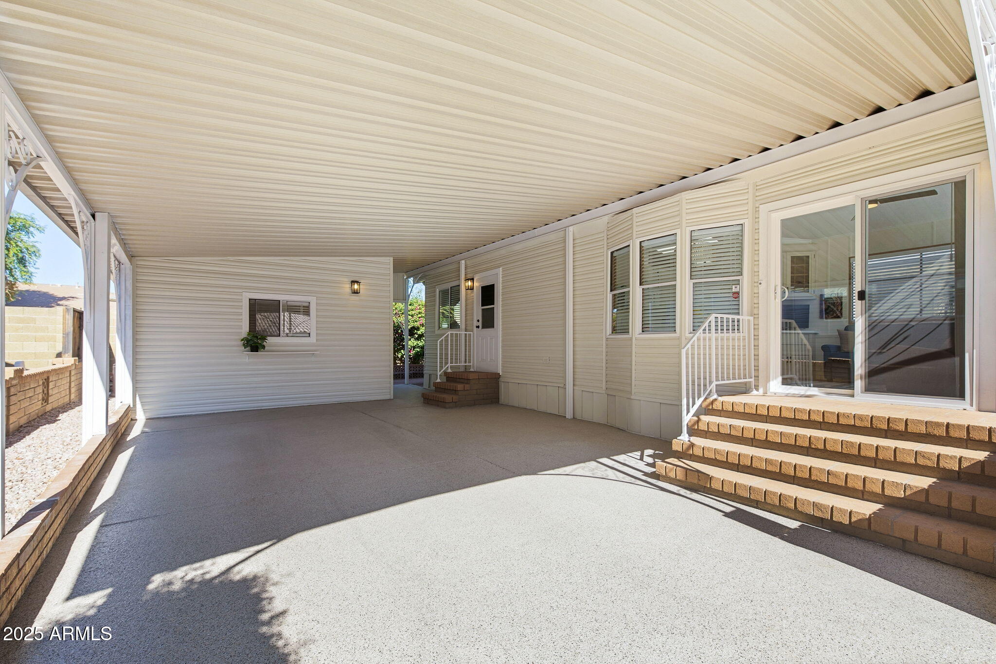 111 S GREENFIELD Road 631