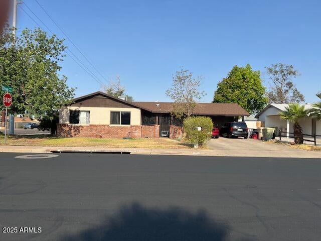 Photo of 9004 N 53rd Avenue, Glendale, AZ 85302 (MLS # 7083726)