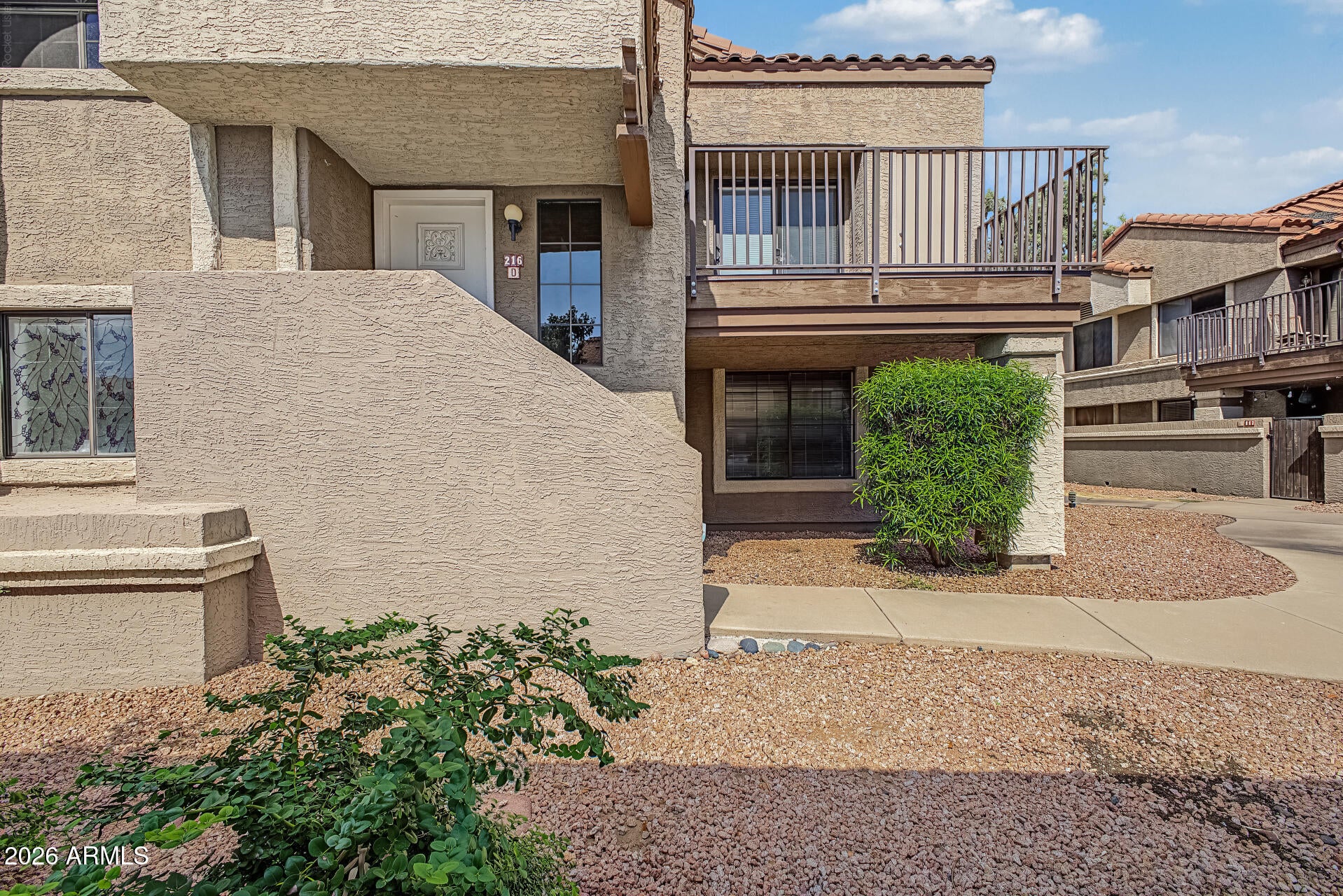 1905 E UNIVERSITY Drive D216