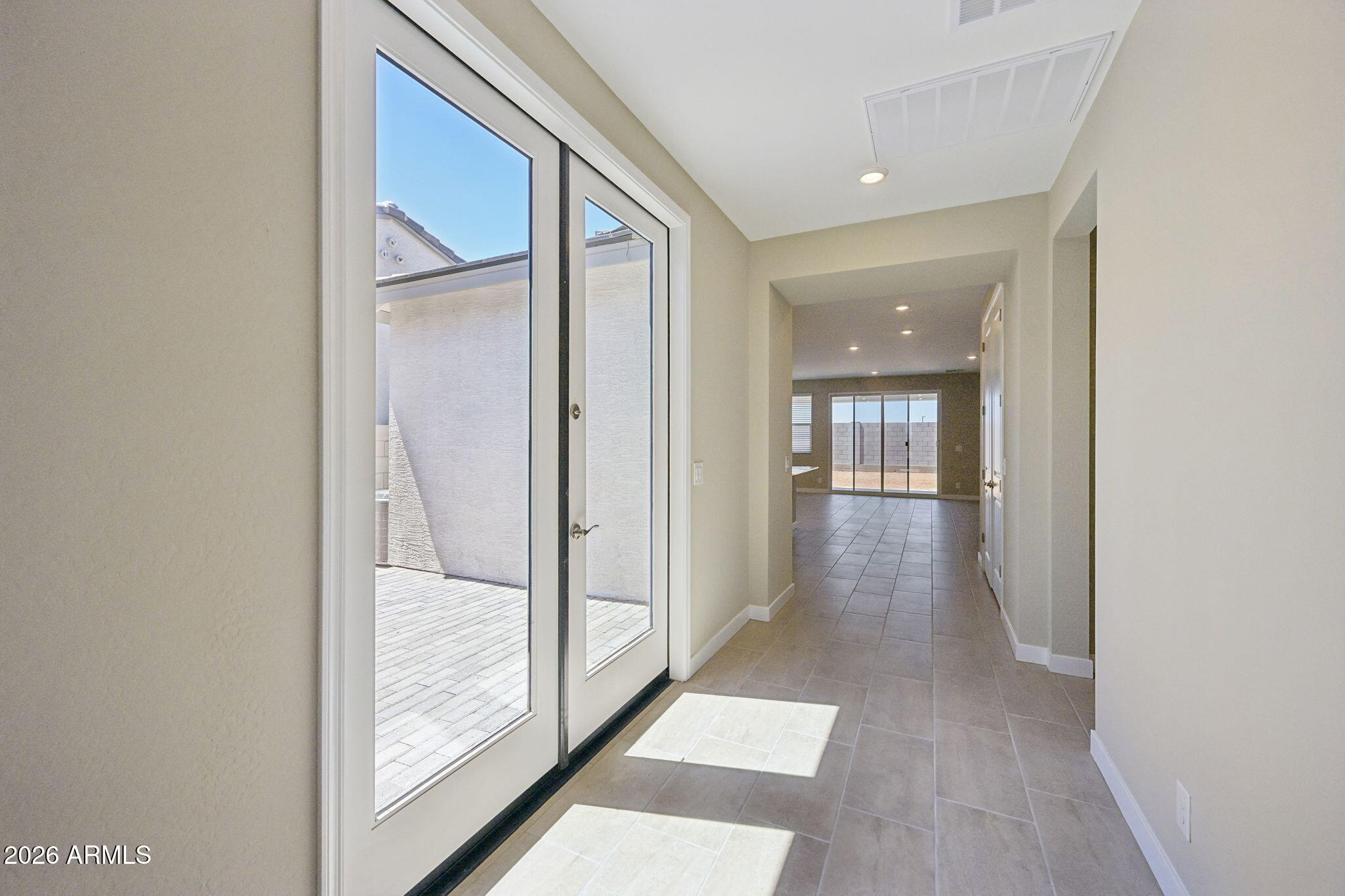 2822 E PADUA Avenue