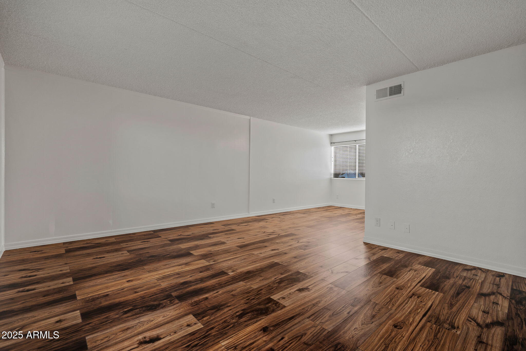 7141 N 16TH Street 35