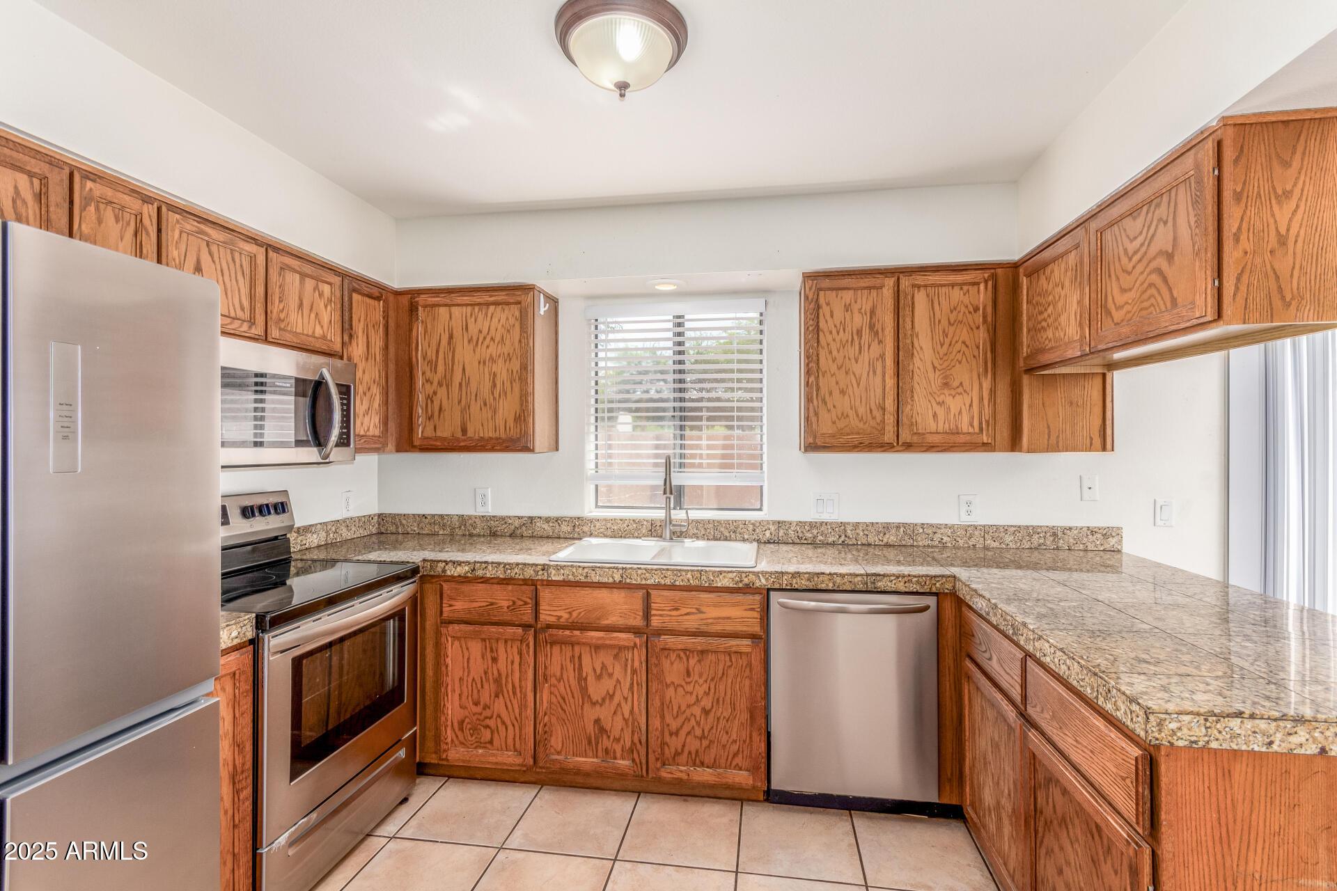 13627 N Hamilton Drive Apt 102