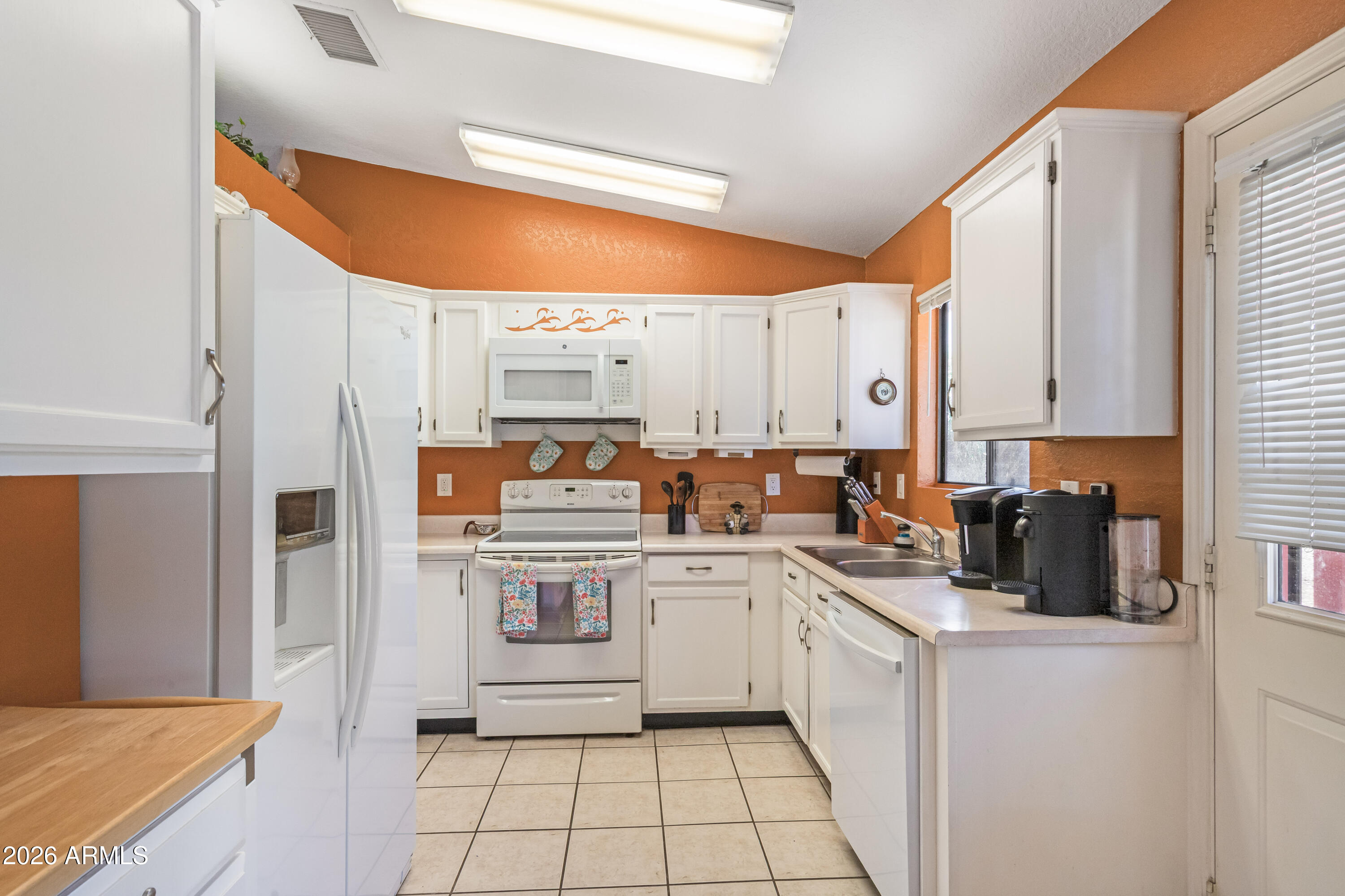 1440 CALLE GITANO --