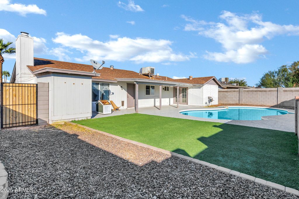 Photo of 1605 W Mariposa Drive, Chandler, AZ 85224 (MLS # 6954487)