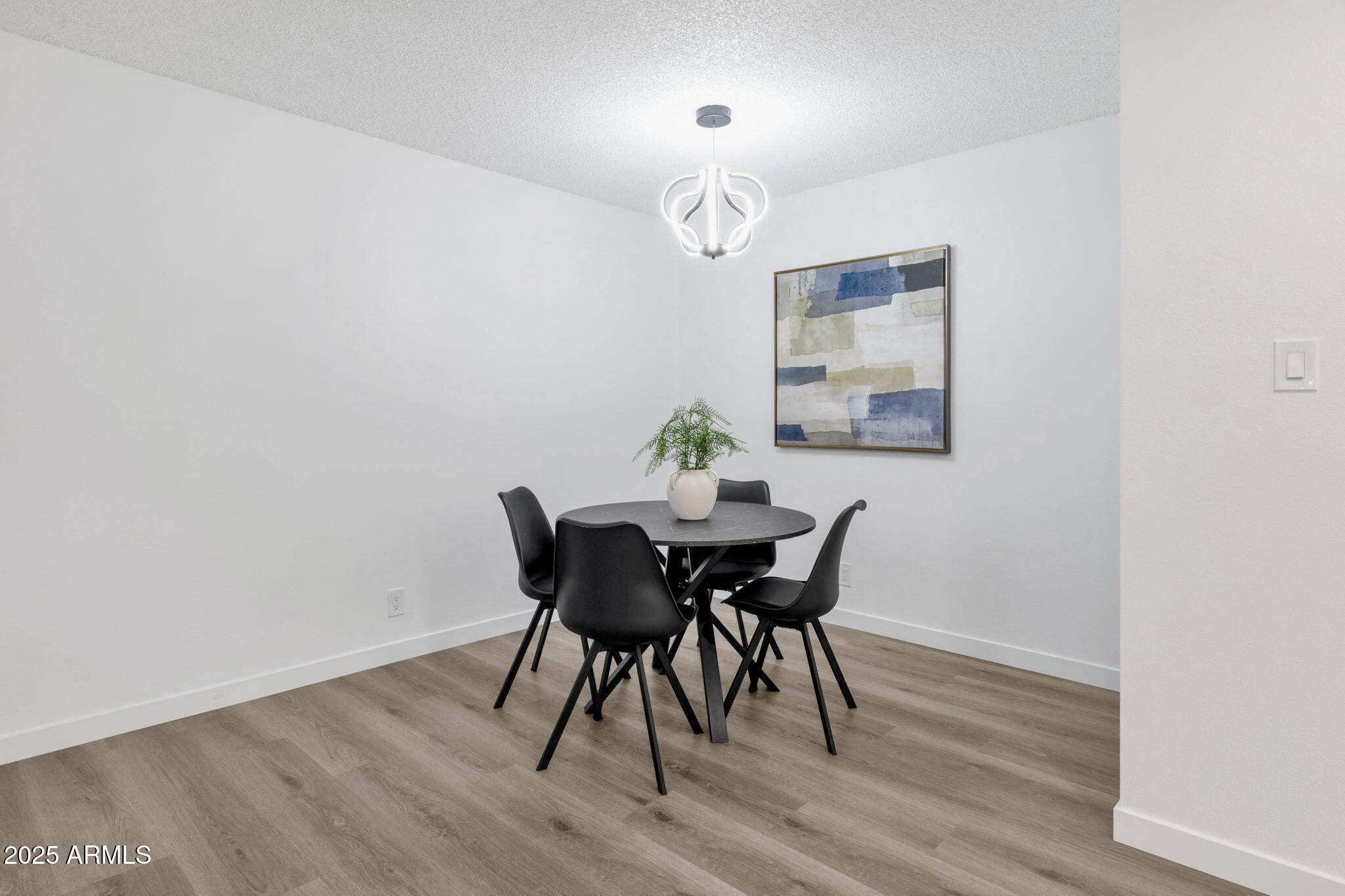 5525 E THOMAS Road M9