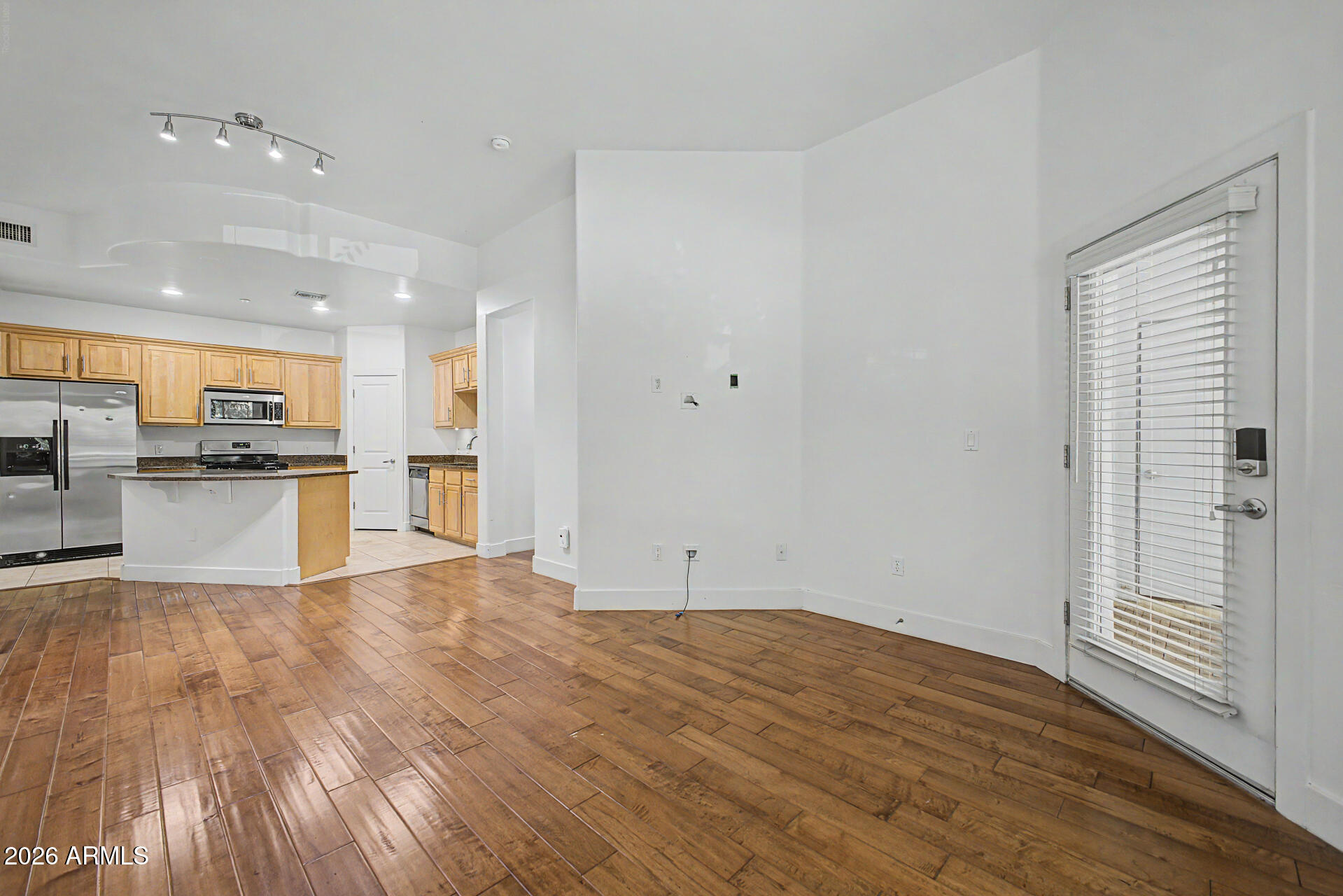 NORTH SHORE CONDOMINIUM 1 - Residential