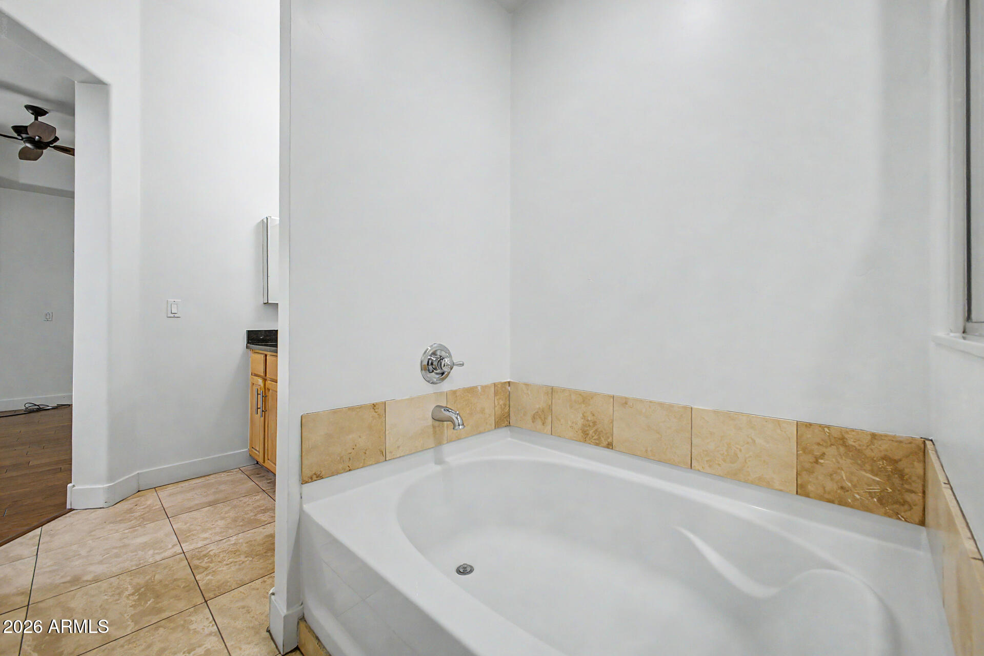 NORTH SHORE CONDOMINIUM 1 - Residential