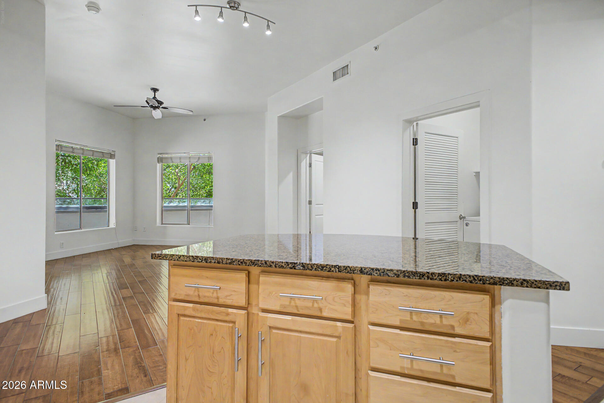 NORTH SHORE CONDOMINIUM 1 - Residential
