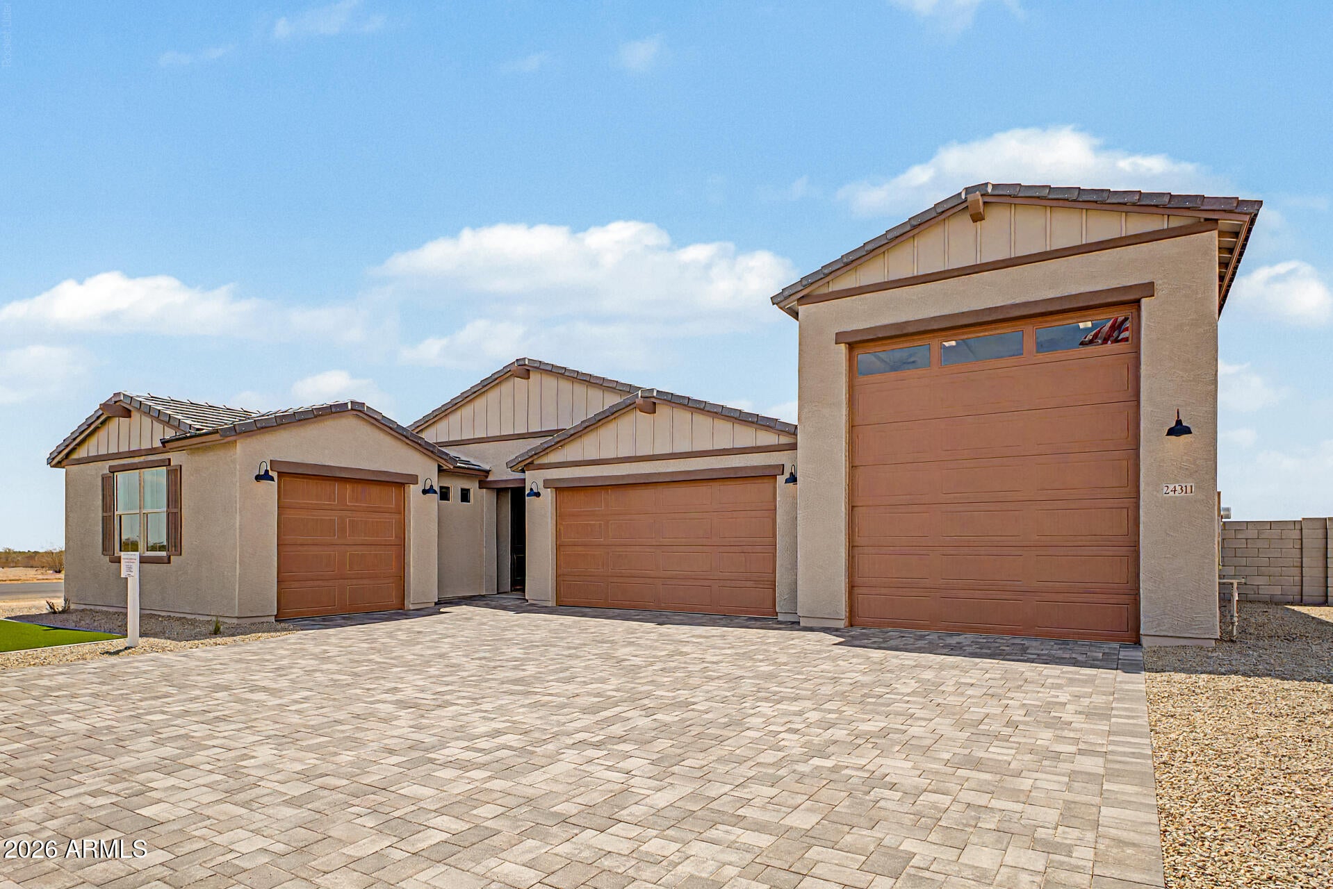 24311 W DUANE Lane