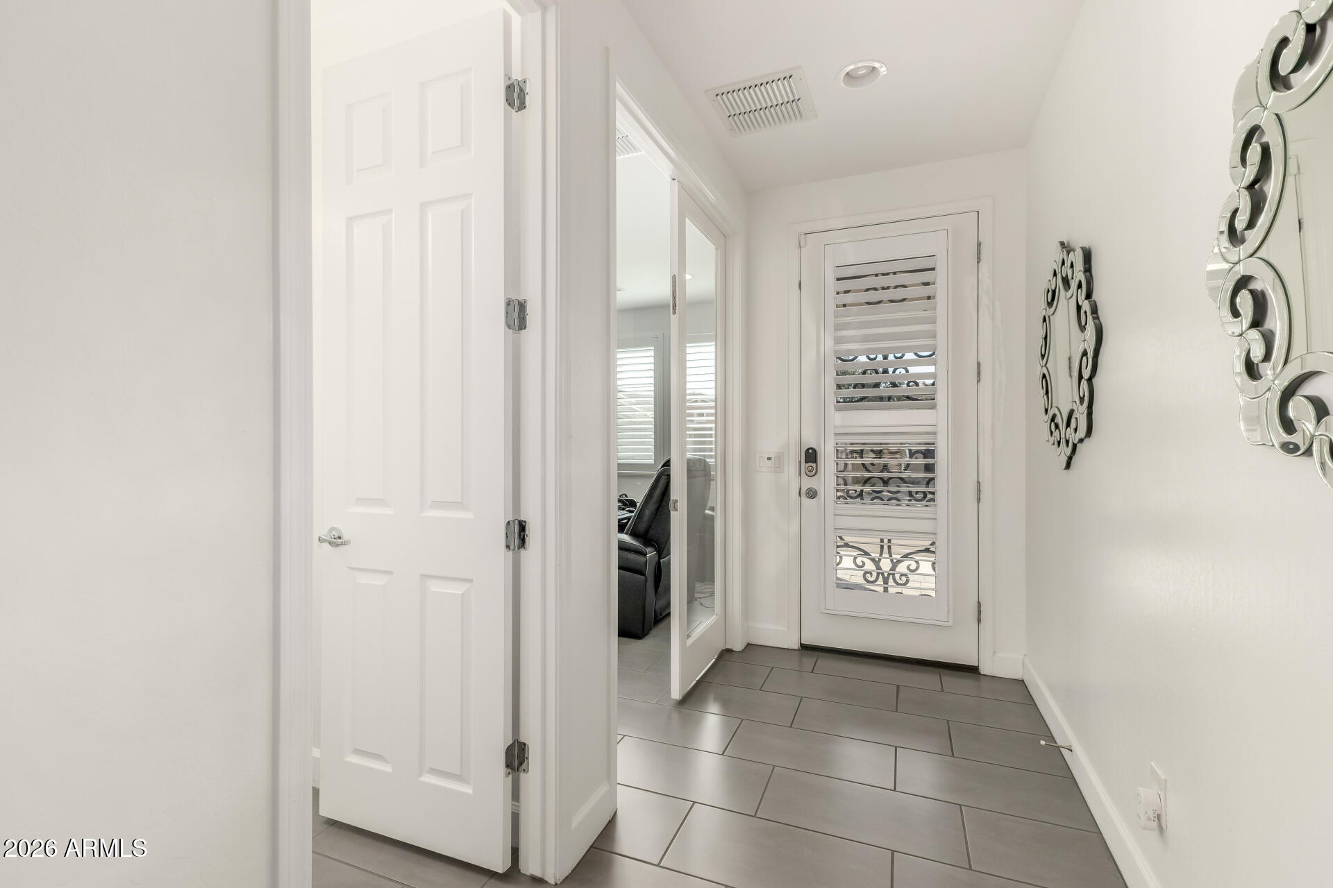 14572 W READE Avenue