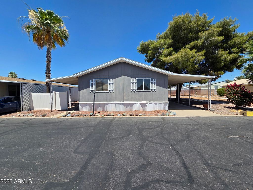 Photo of 19602 N 32nd Street #6, Phoenix, AZ 85050 (MLS # 7029498)