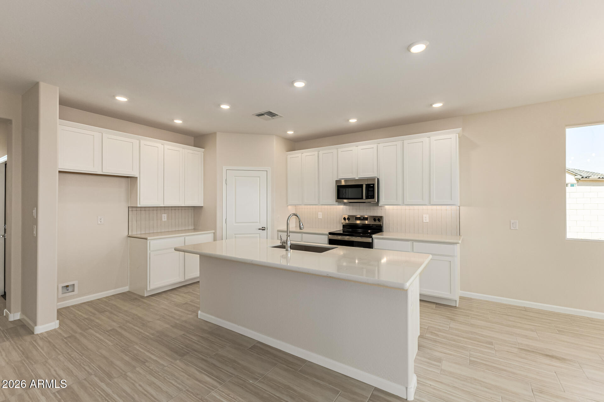 1273 E Ridgerock Loop