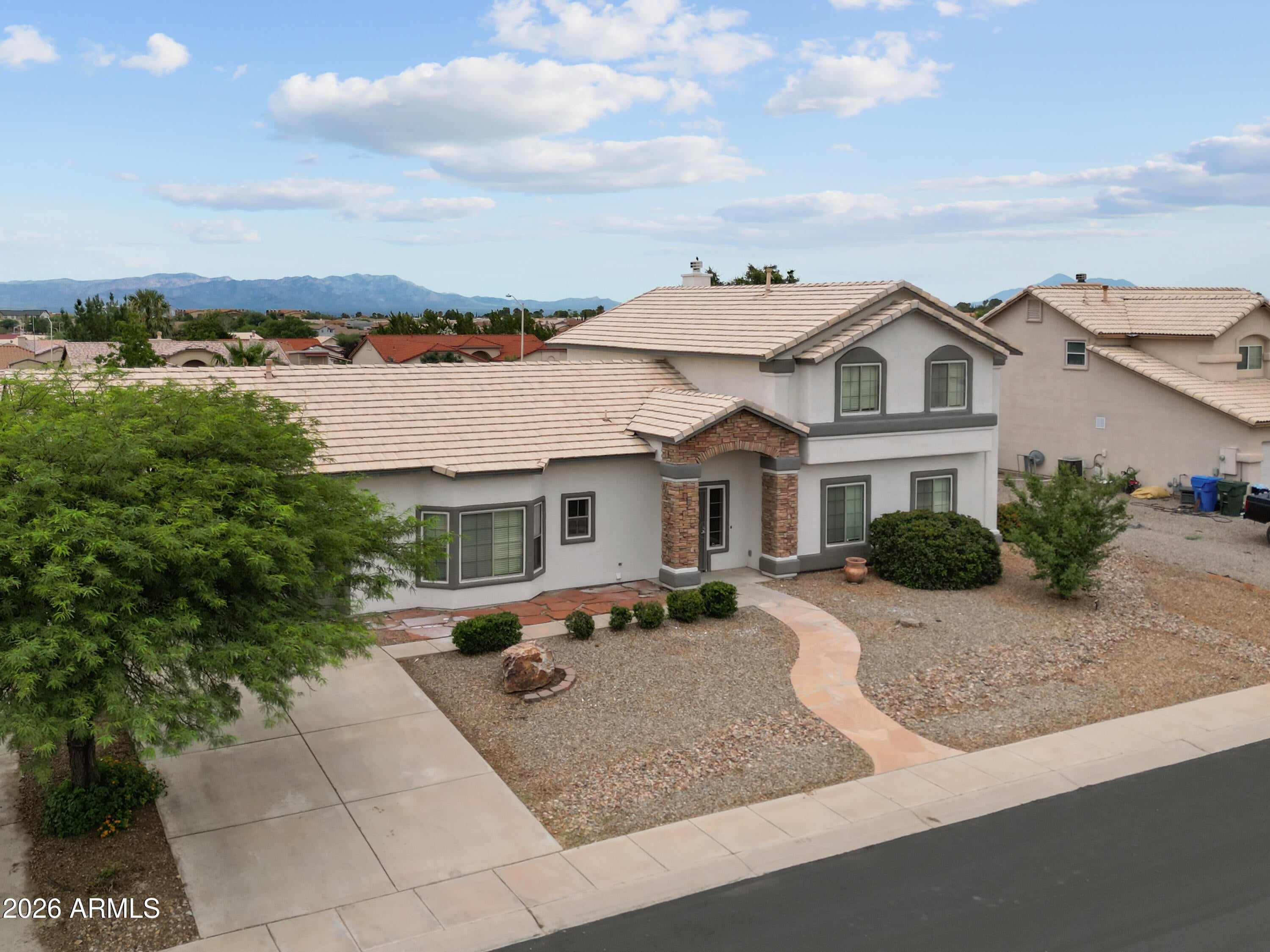 2167 SANTA FE Trail