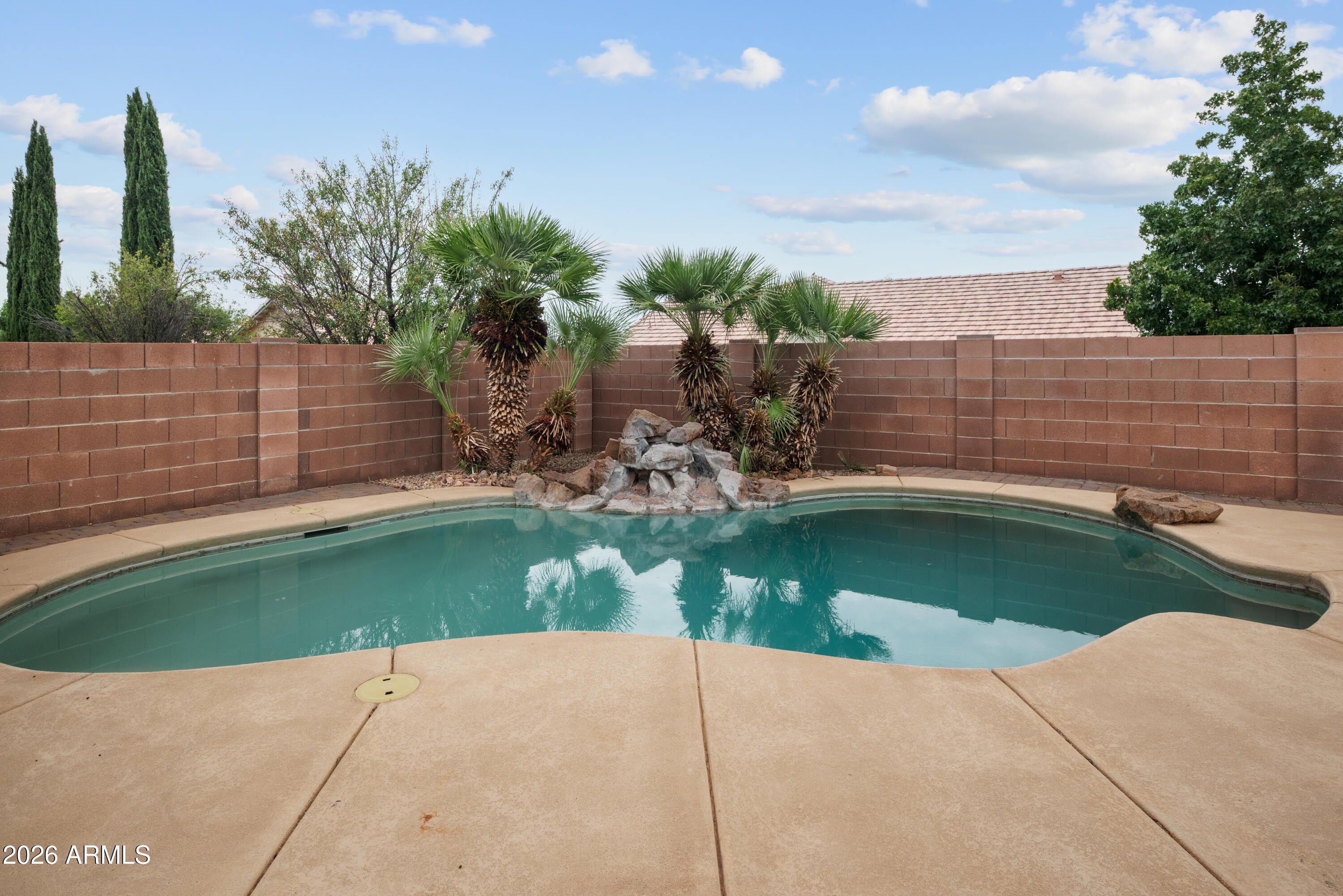 2167 SANTA FE Trail