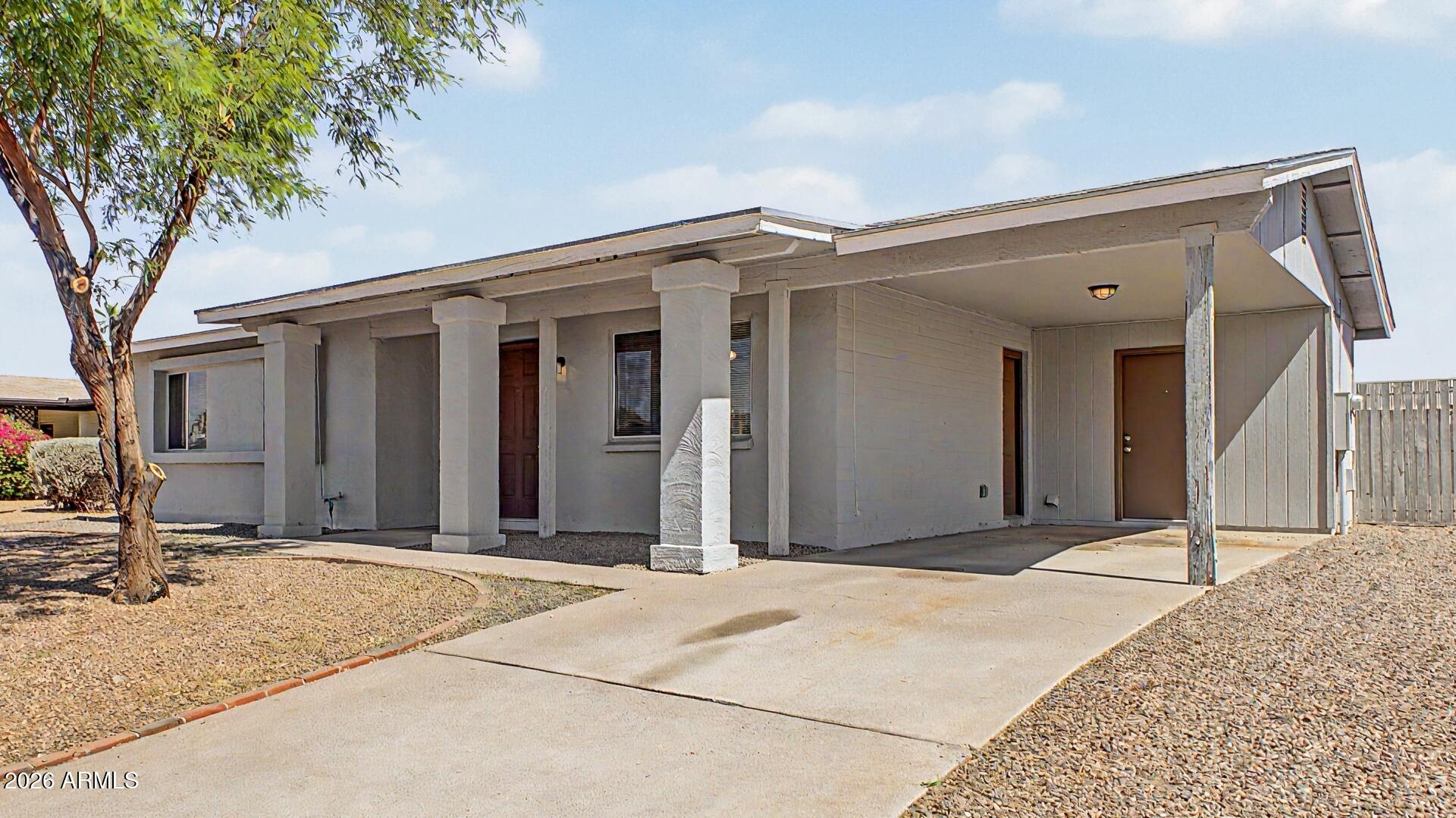1022 W ANDERSON Drive