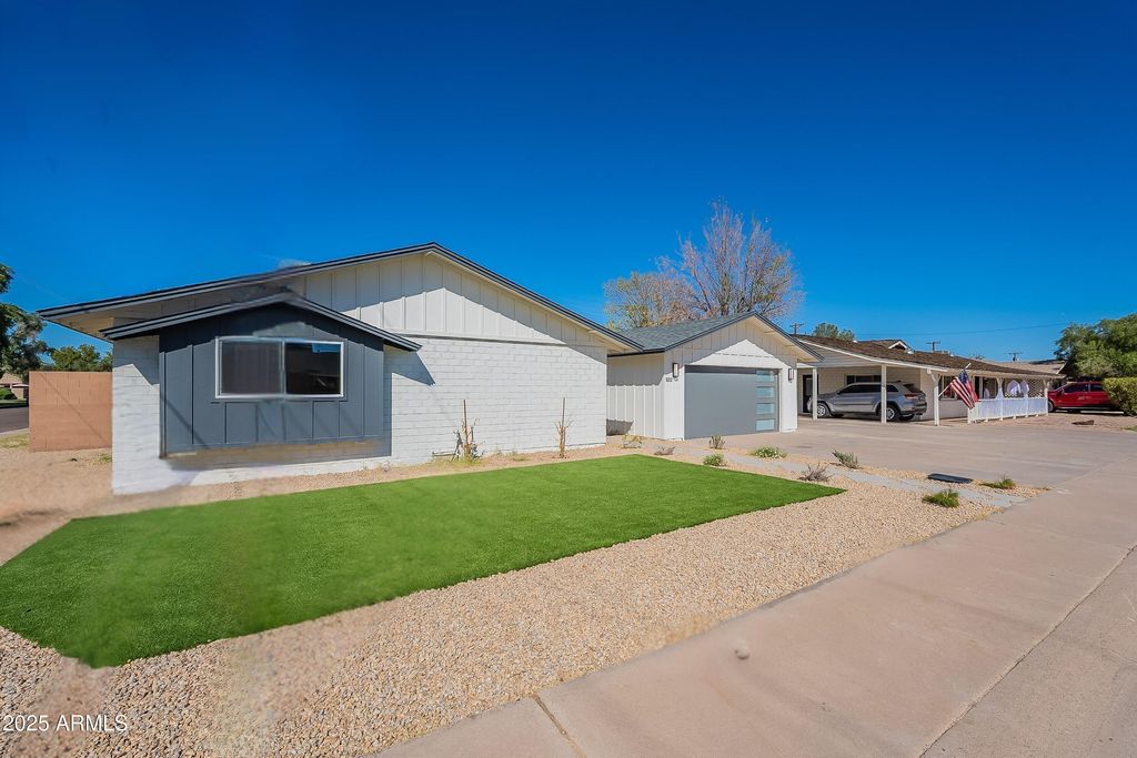 Photo of 8202 E Mackenzie Drive, Scottsdale, AZ 85251 (MLS # 6937336)
