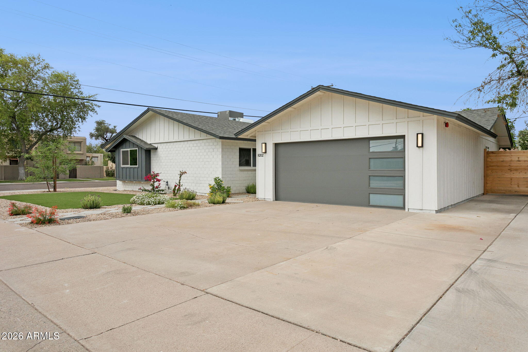 8202 E MACKENZIE Drive