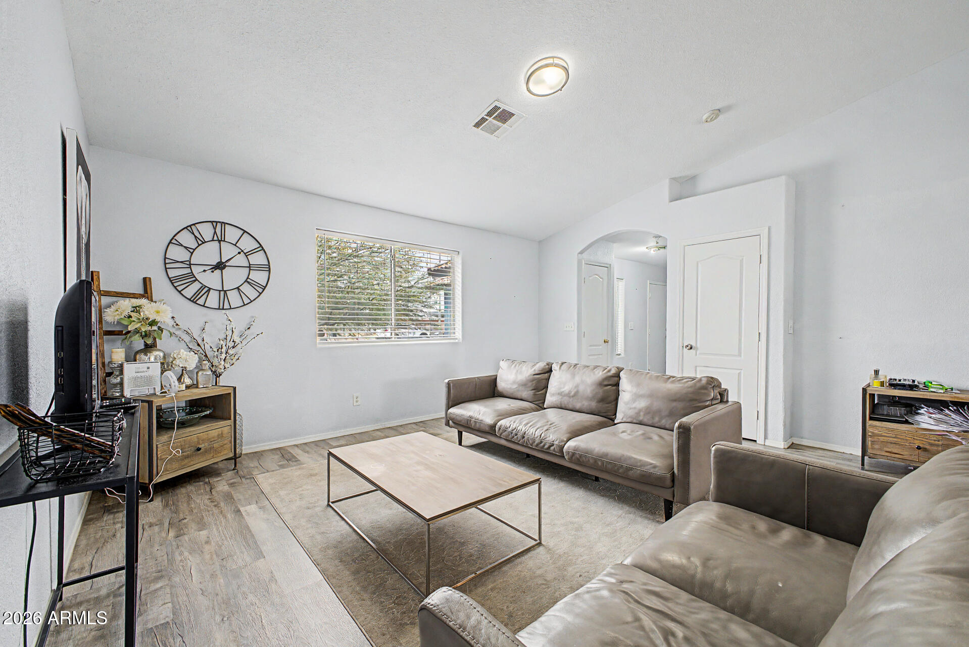 2722 E MARGUERITE Avenue