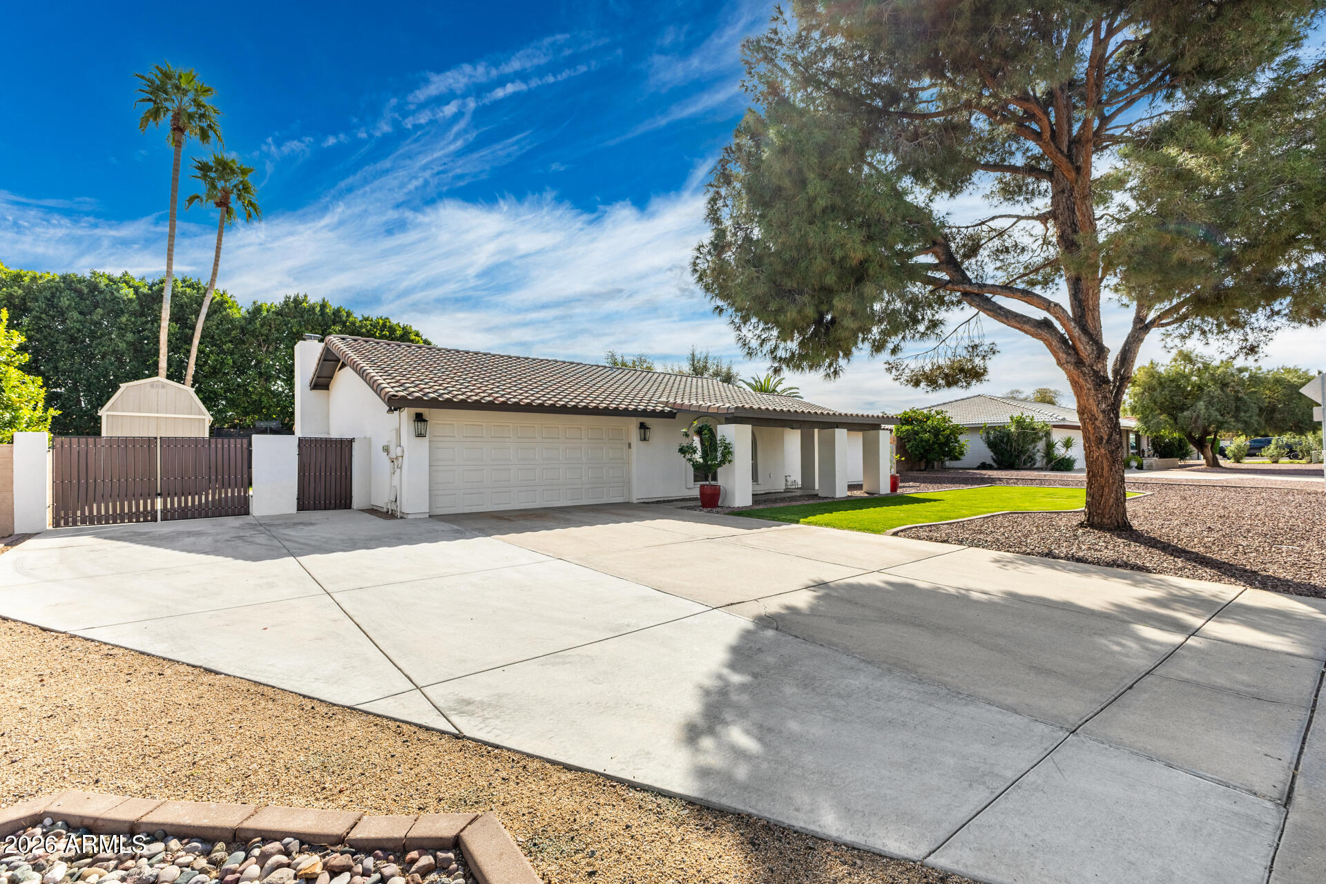 15817 N MOON VALLEY Drive