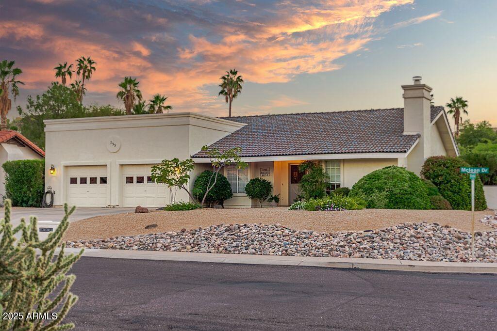 735 W MCLEAN Drive -