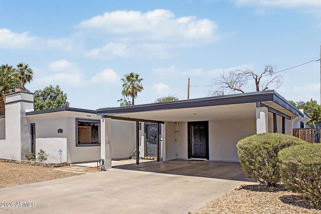 Photo of 3632 E Sunnyside Drive, Phoenix, AZ 85028 (MLS # 7029897)