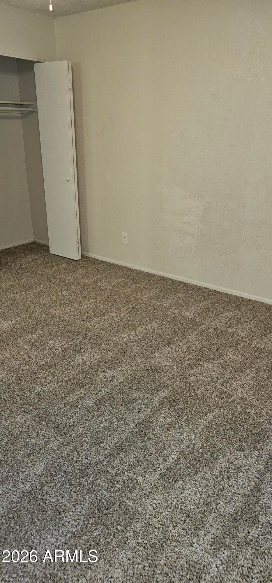 2745 N SALEM -- 201