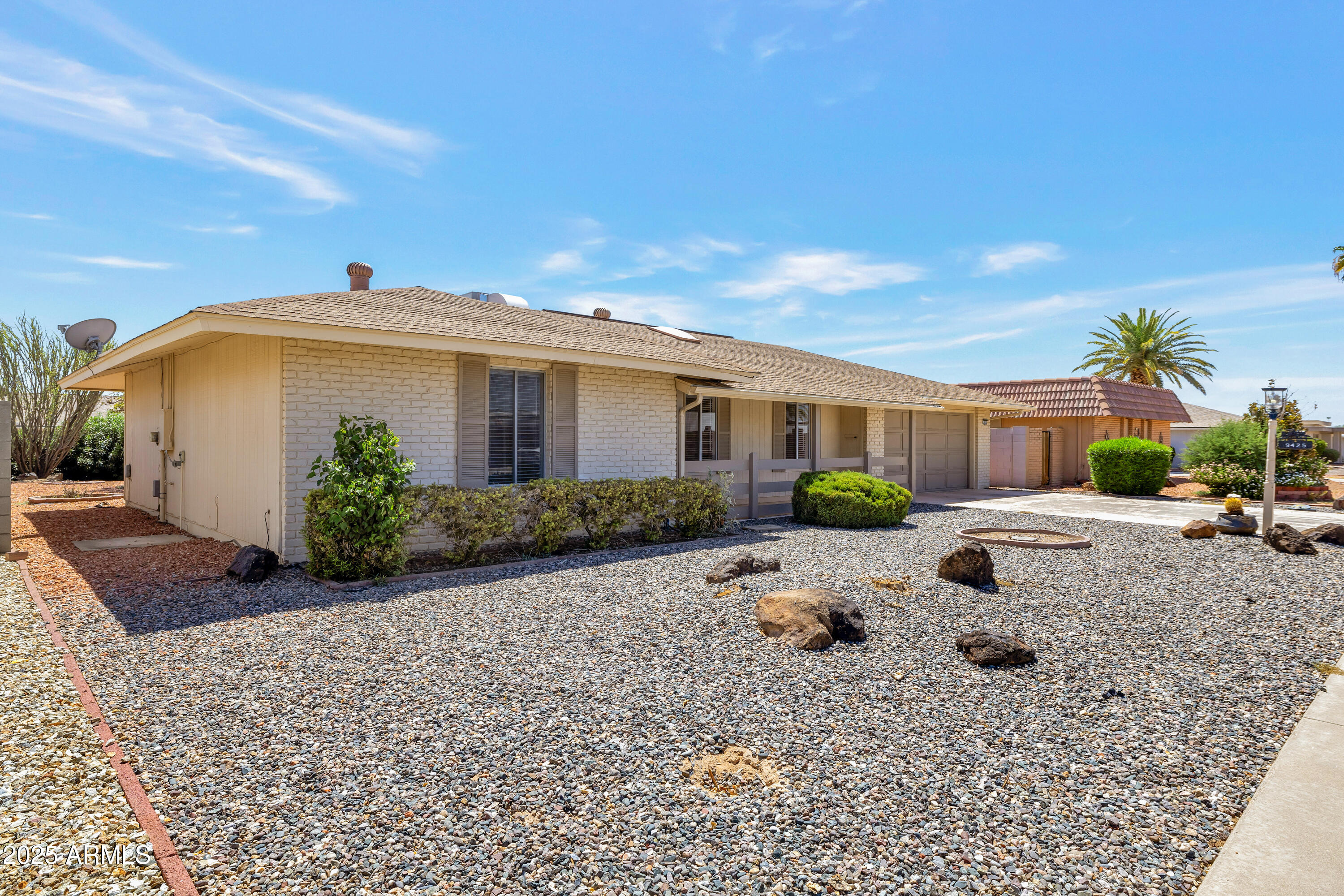 9425 W ROLLING HILLS Drive