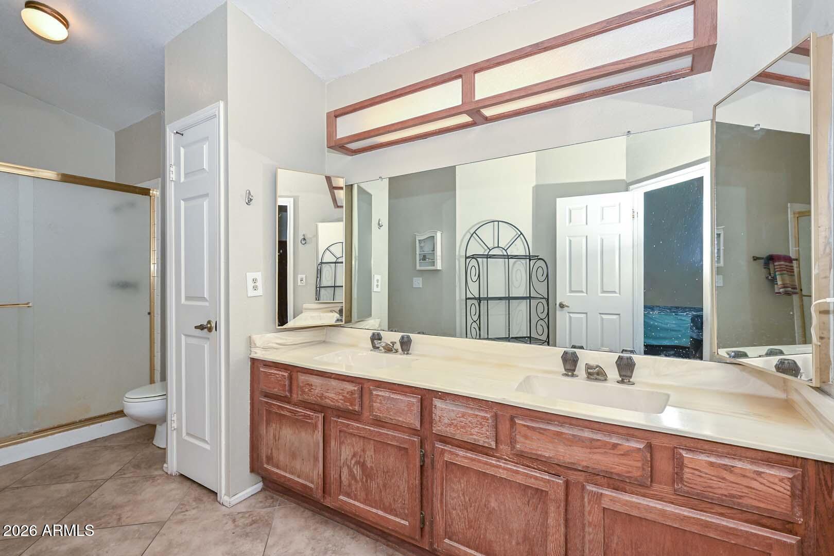 HICKORY SHADOWS UNIT 2 - Residential